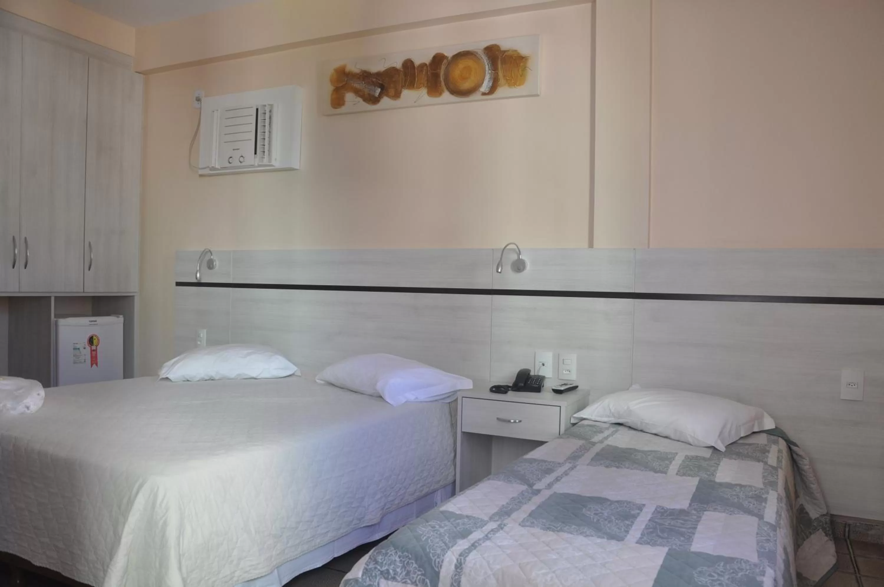 Photo of the whole room, Bed in Hotel Raio de Sol