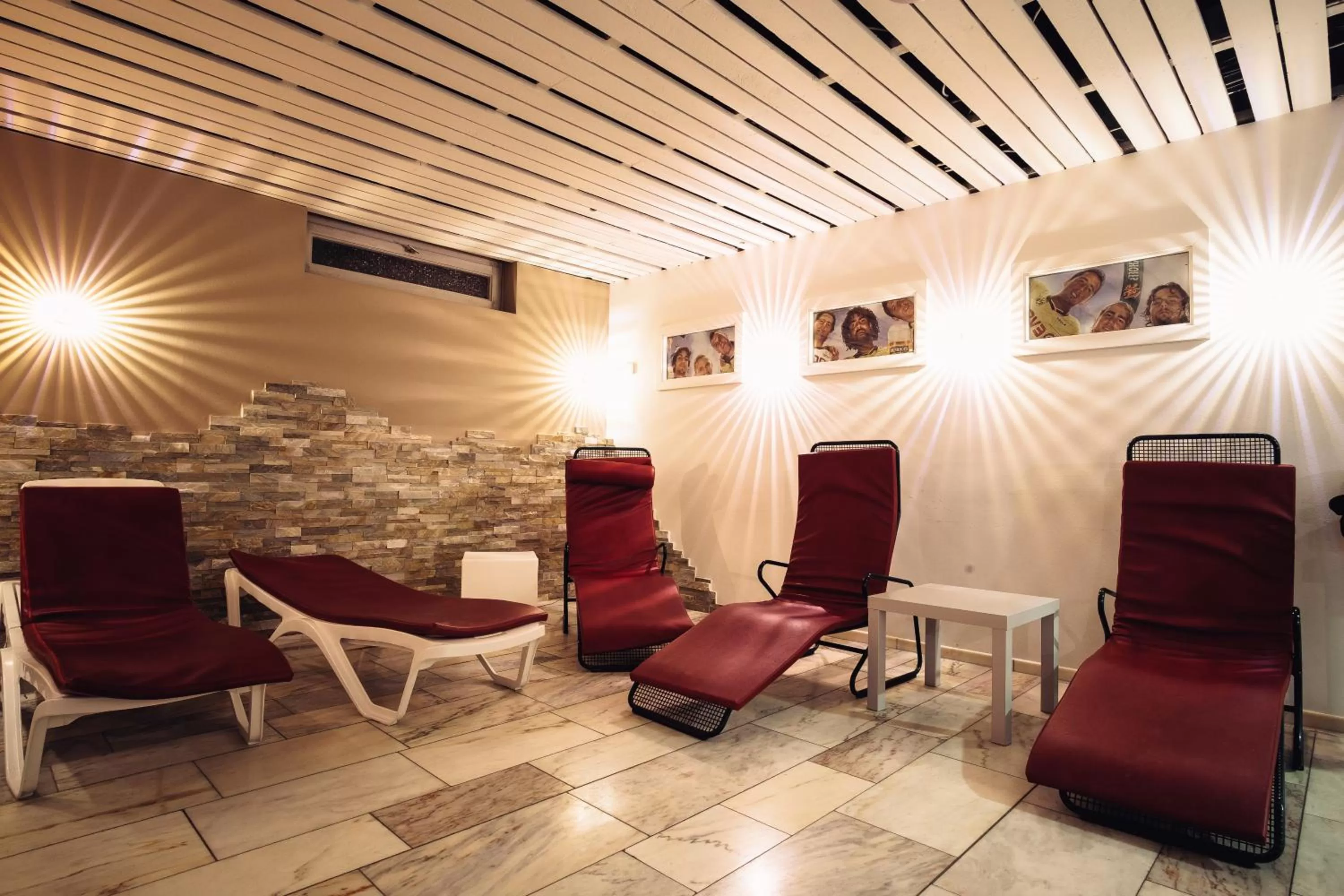 Swimming pool in Akzent Hotel Körner Hof