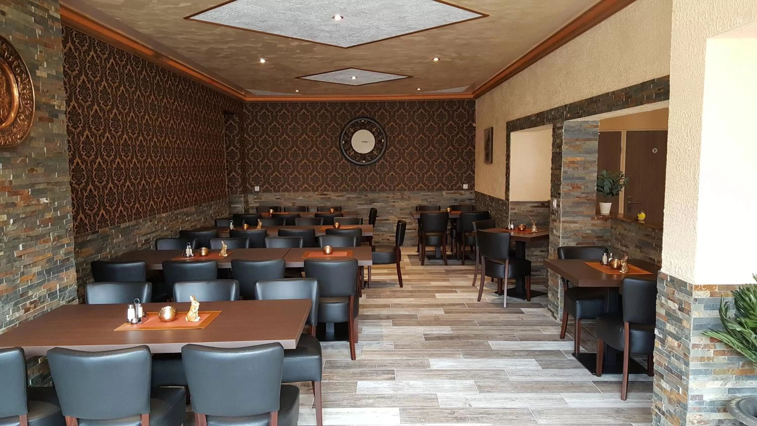 Restaurant/places to eat in Hotel im Rheintal