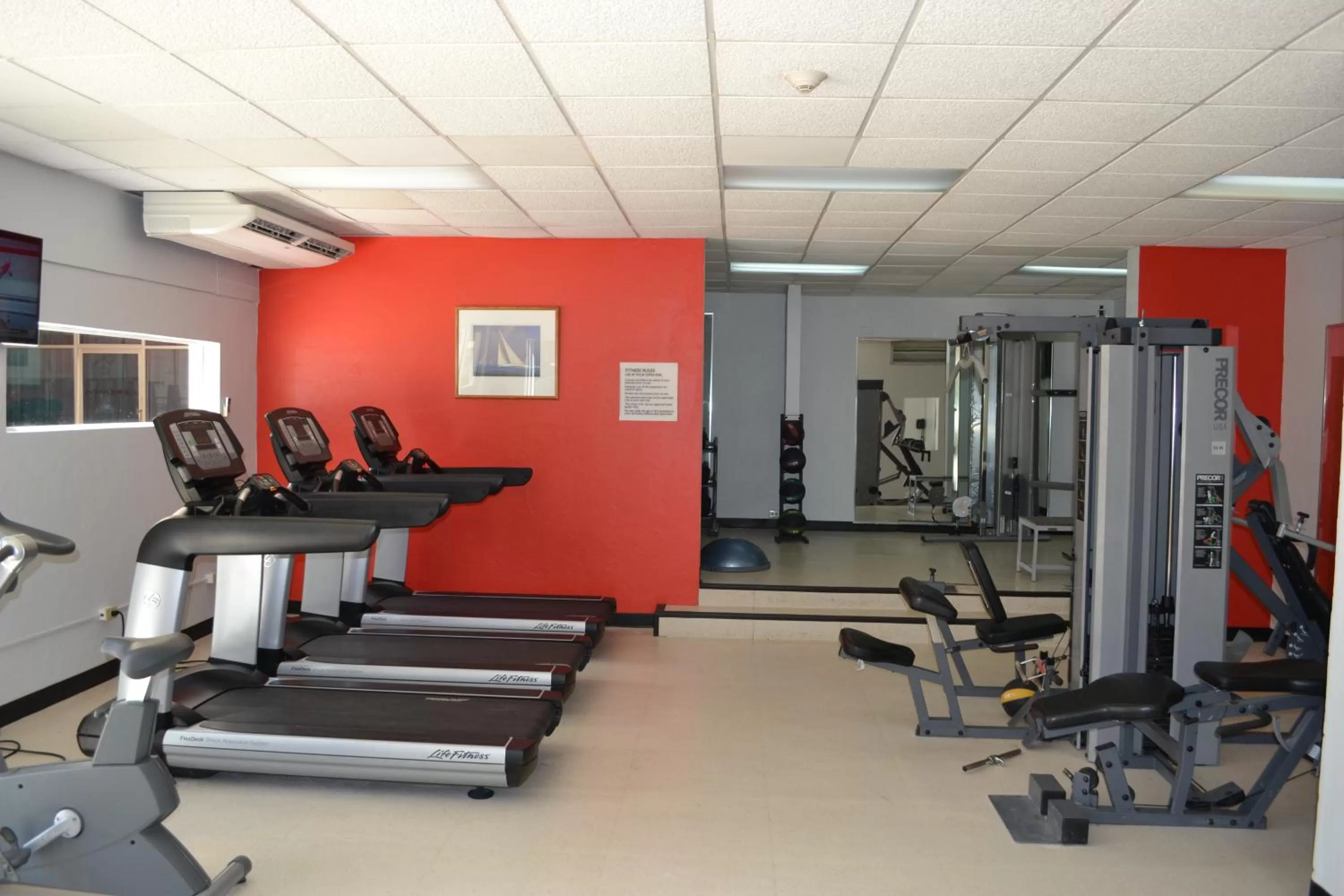 Fitness centre/facilities in Radisson Hotel Trinidad