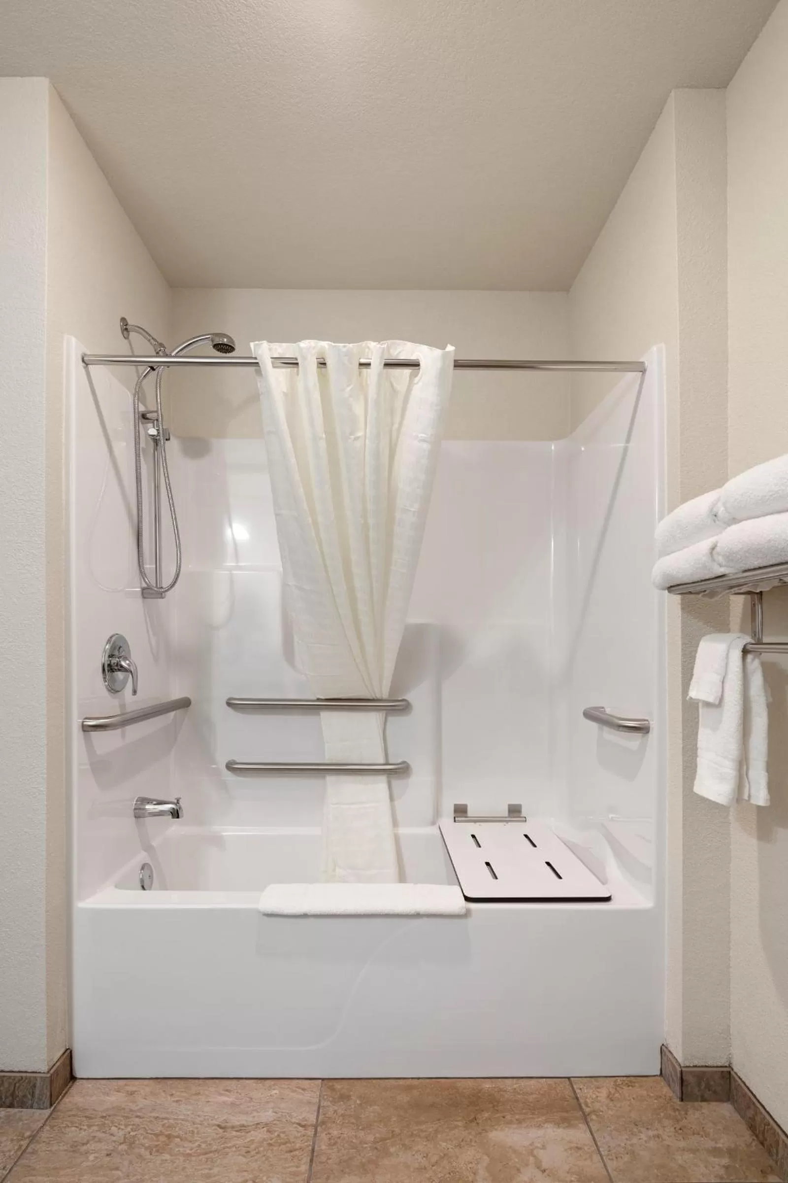 Bathroom in Cobblestone Inn & Suites - Yuma
