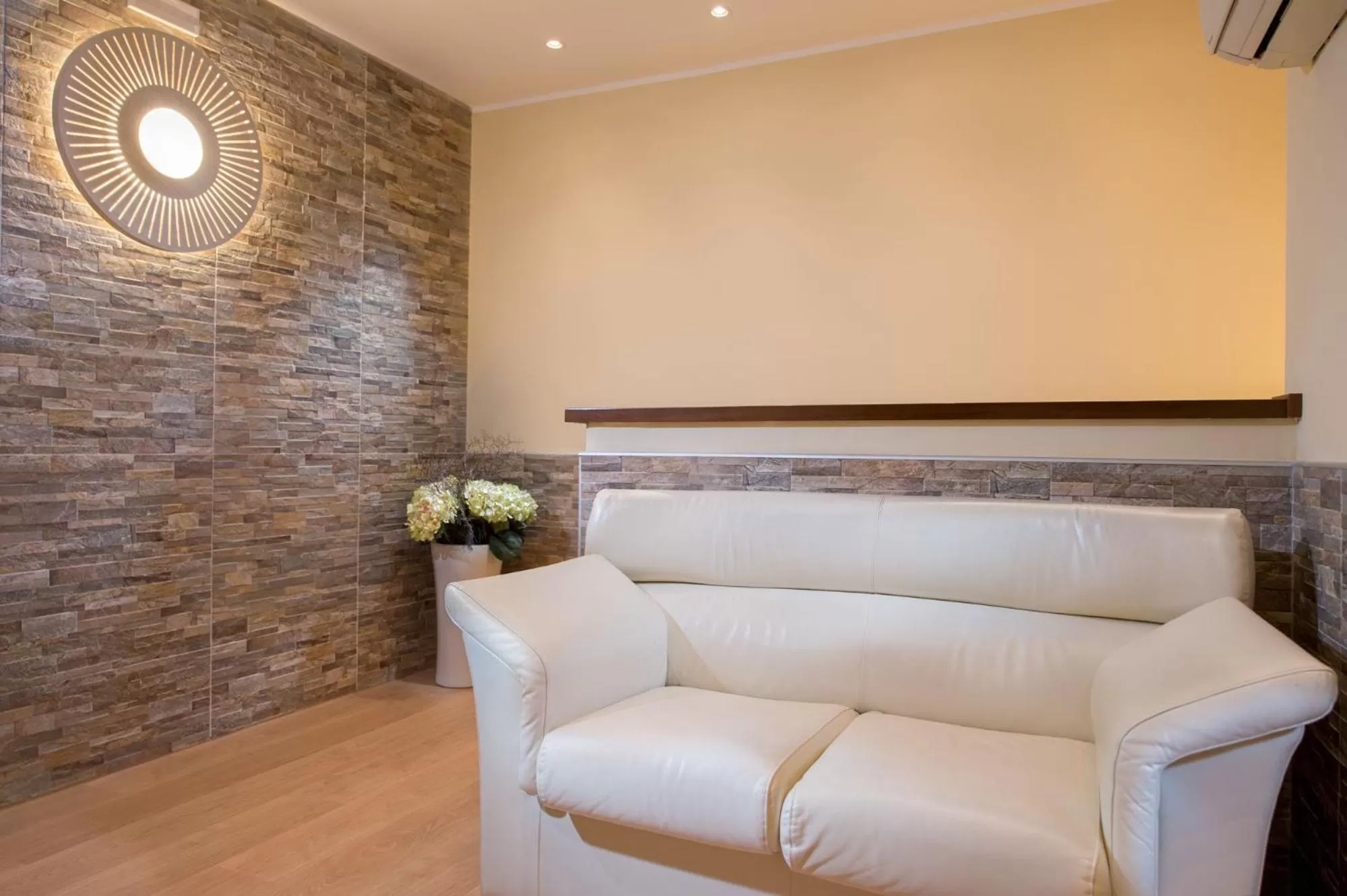 Communal lounge/ TV room in Hotel Ca' Marinella