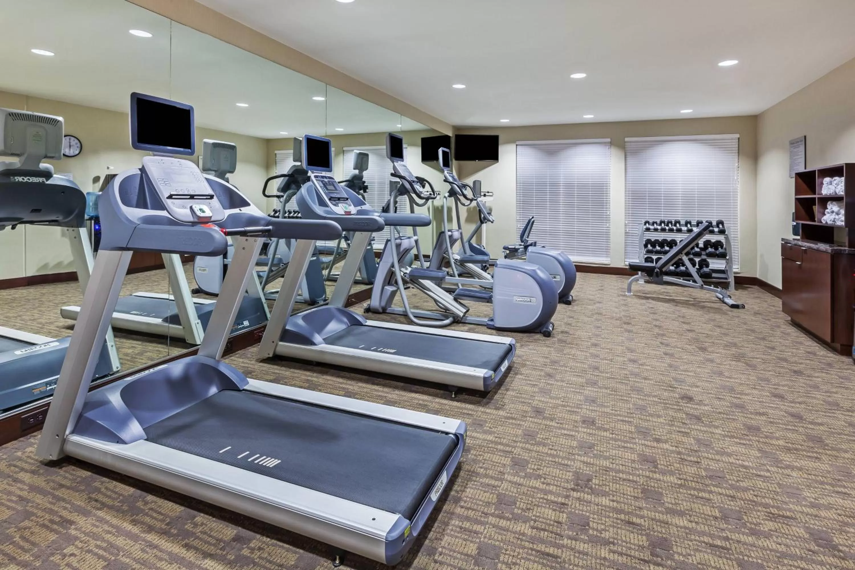 Fitness centre/facilities in Courtyard Houston I-10 West/Park Row
