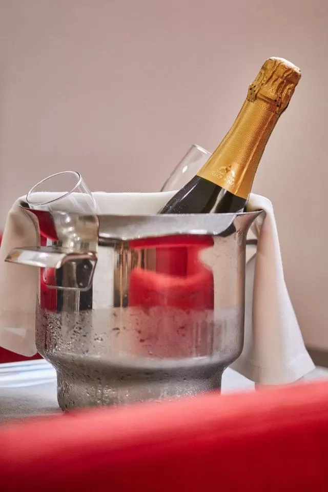 Decorative detail in Silken Puerta Valencia