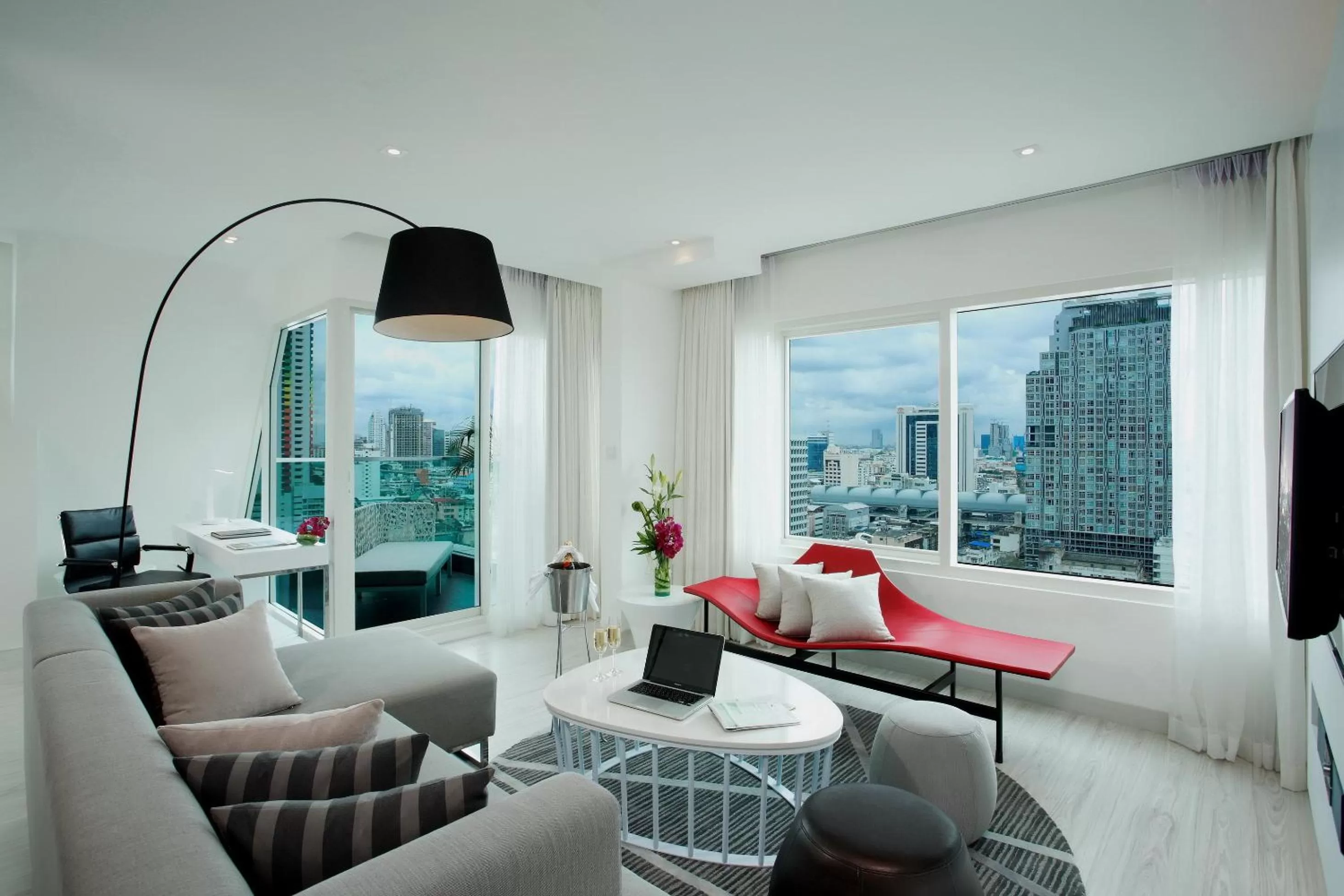 Photo of the whole room in Centara Watergate Pavilion Hotel Bangkok