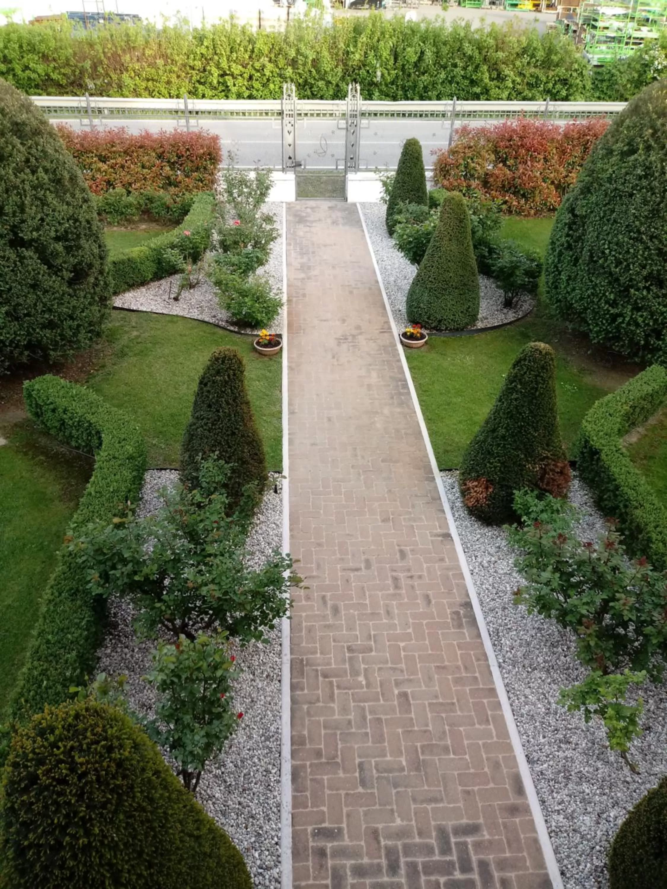 Garden in B&B Residence il Ciliegio , Via Villa Superiore 93 Luzzara