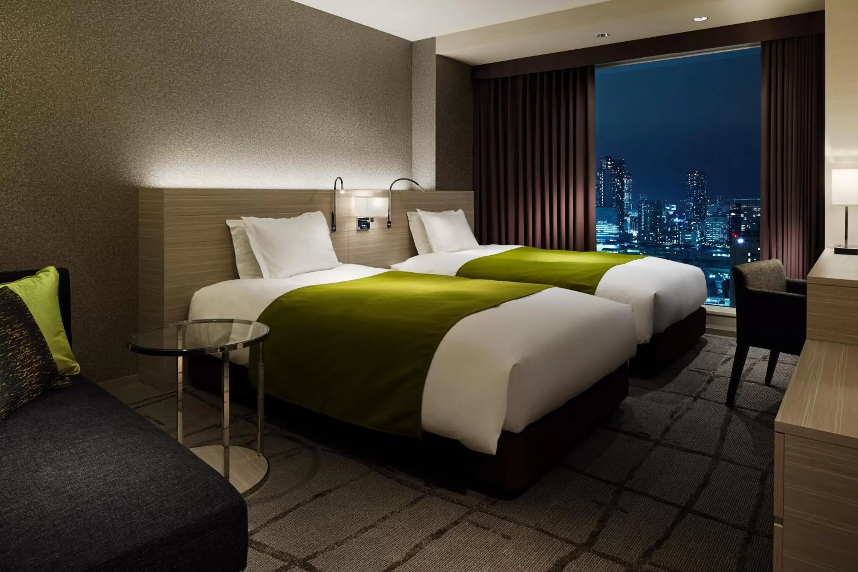 Deluxe Twin Room with View Bath - Non-Smoking in Mitsui Garden Hotel Ginza Premier Deluxe Twin Room with View Bath - Non-Smoking in Mitsui Garden Hotel Ginza Premier