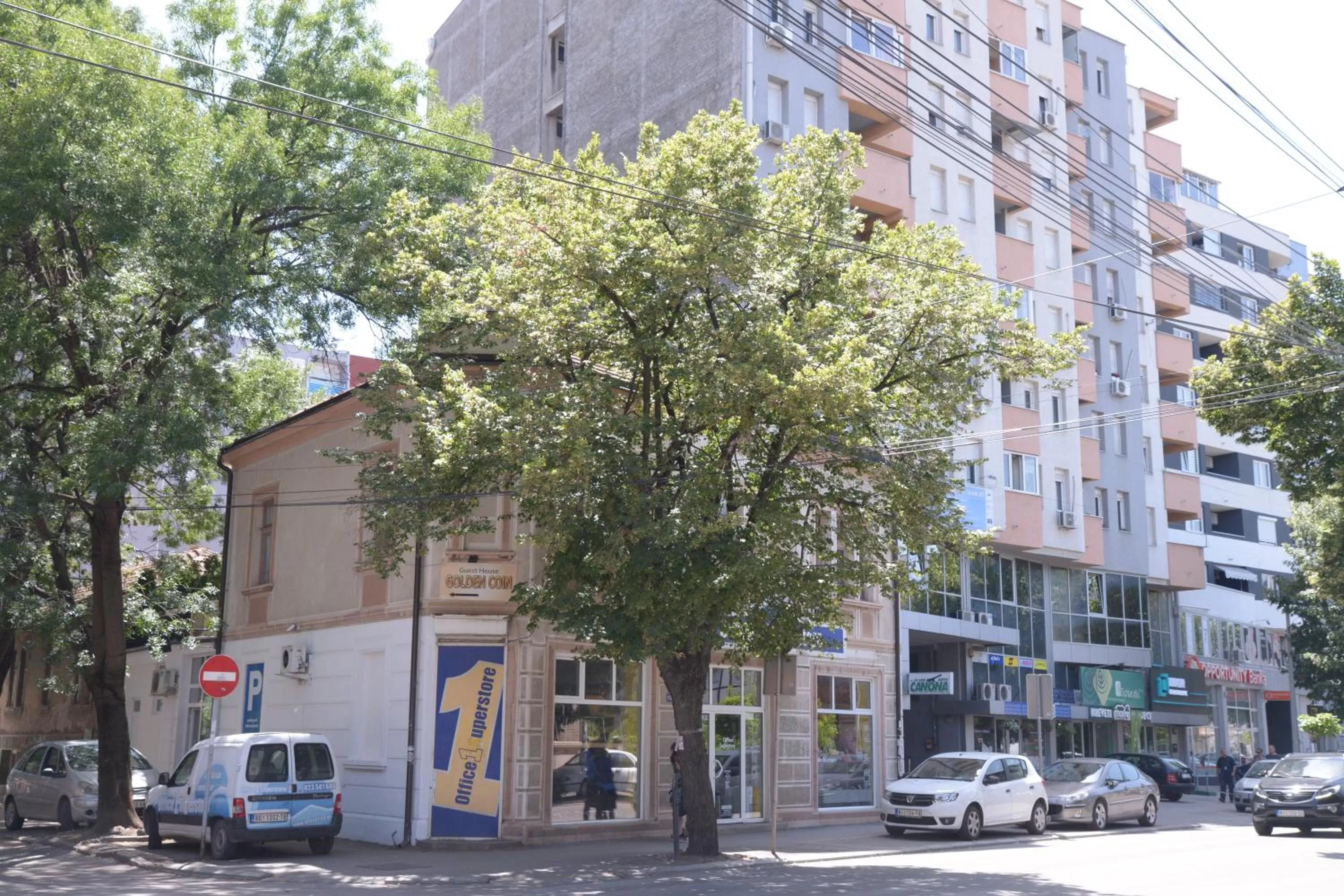 Facade/entrance, Property Building in Guest House GOLDEN COIN