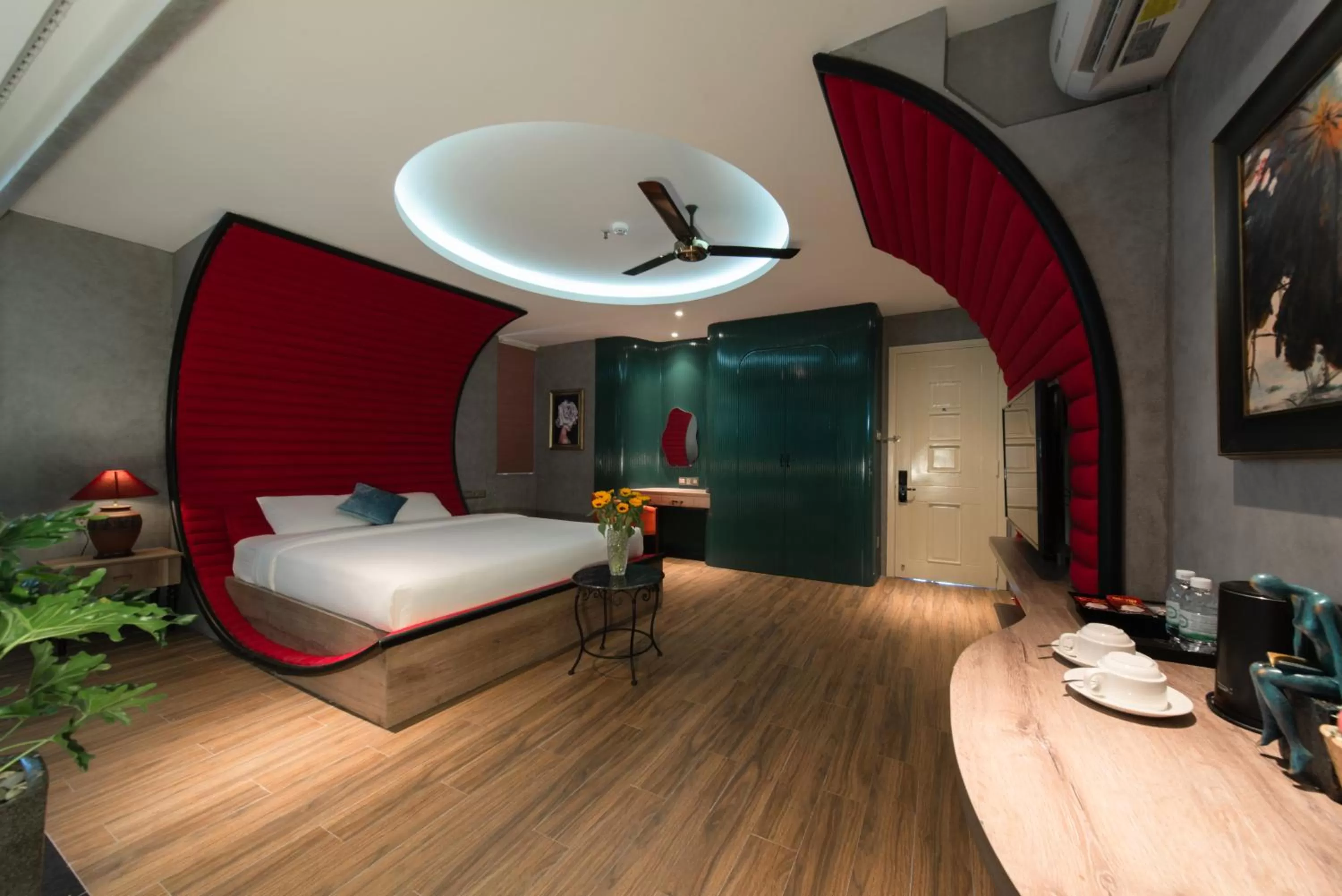 Bed in Aaron Boutique Hotel