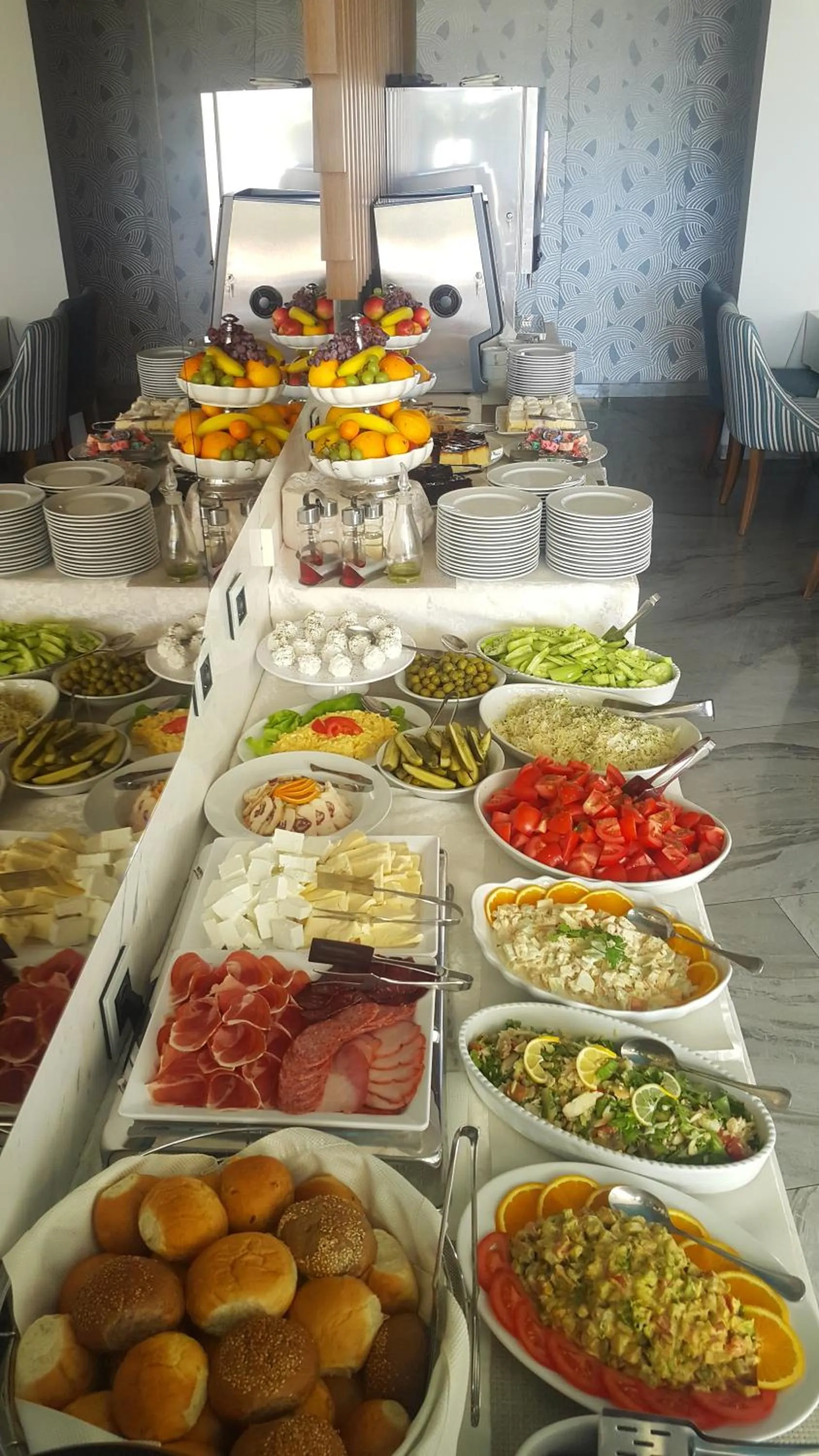 Breakfast in Hotel Bracera