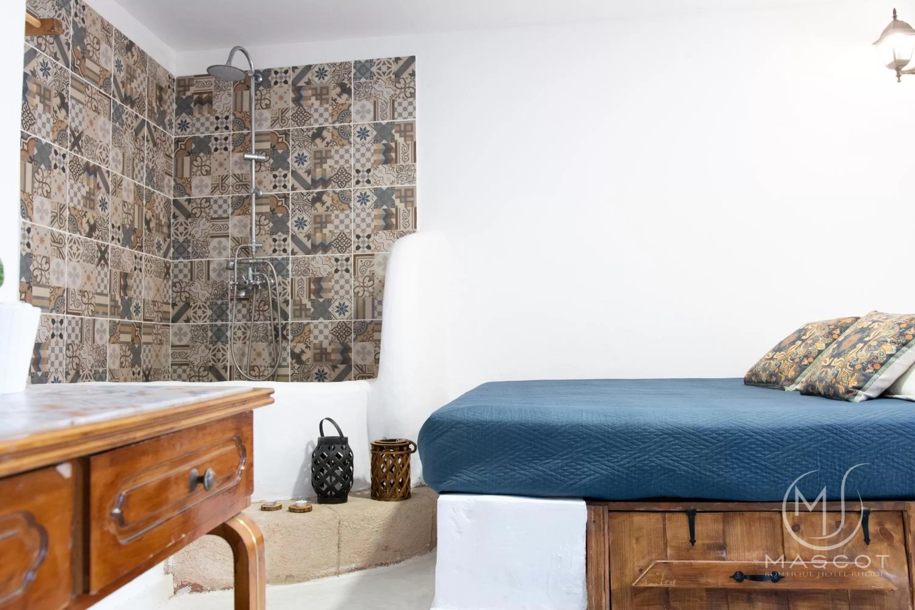 Bed in Mascot Garden Rooms