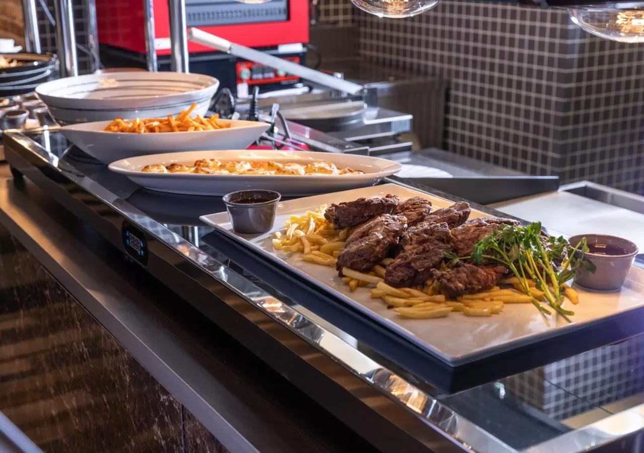 Restaurant/places to eat in APA Hotel & Resort Osaka Umeda Eki Tower