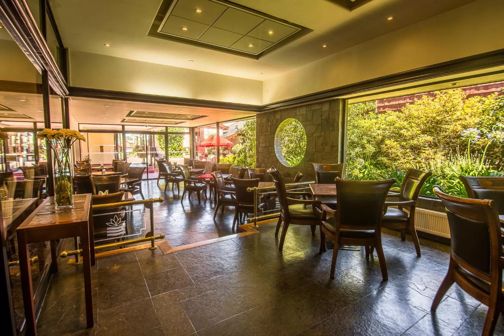 Restaurant/places to eat in Hotel Marina Villa del Rio