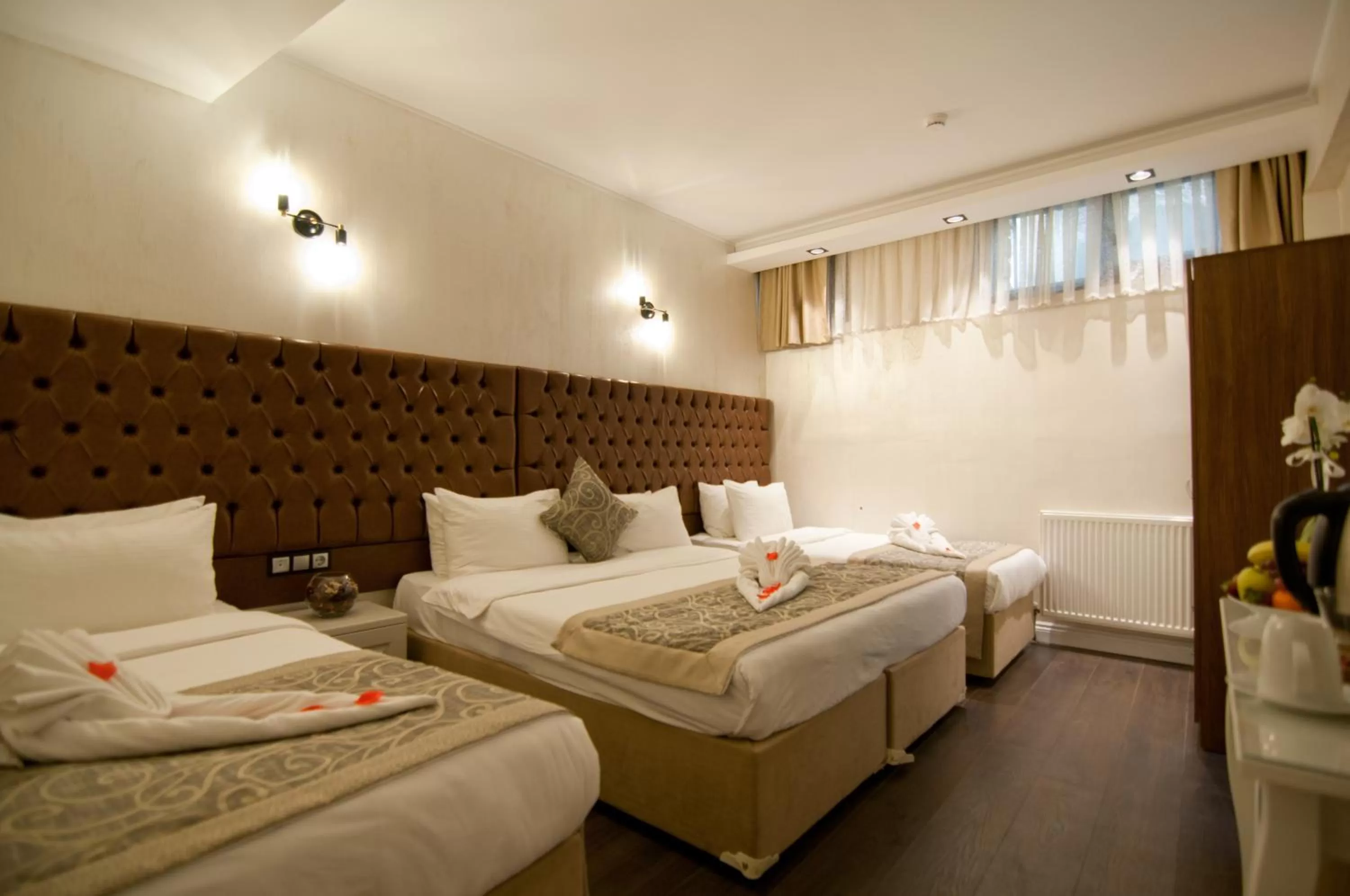Photo of the whole room, Bed in Pruva Hotel