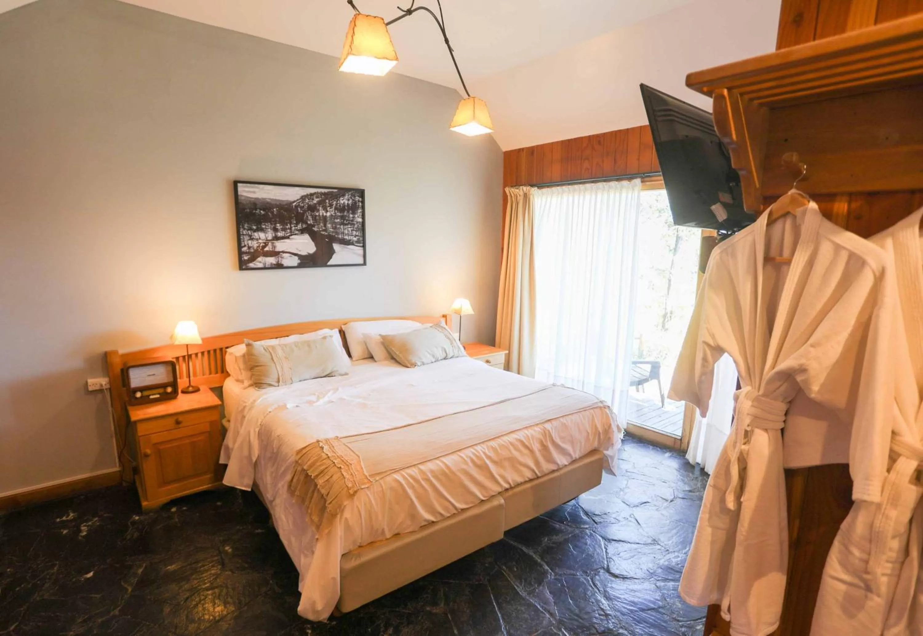 Bed in Arrayan Lake View Mountain Lodge & Casa De Te Arrayan