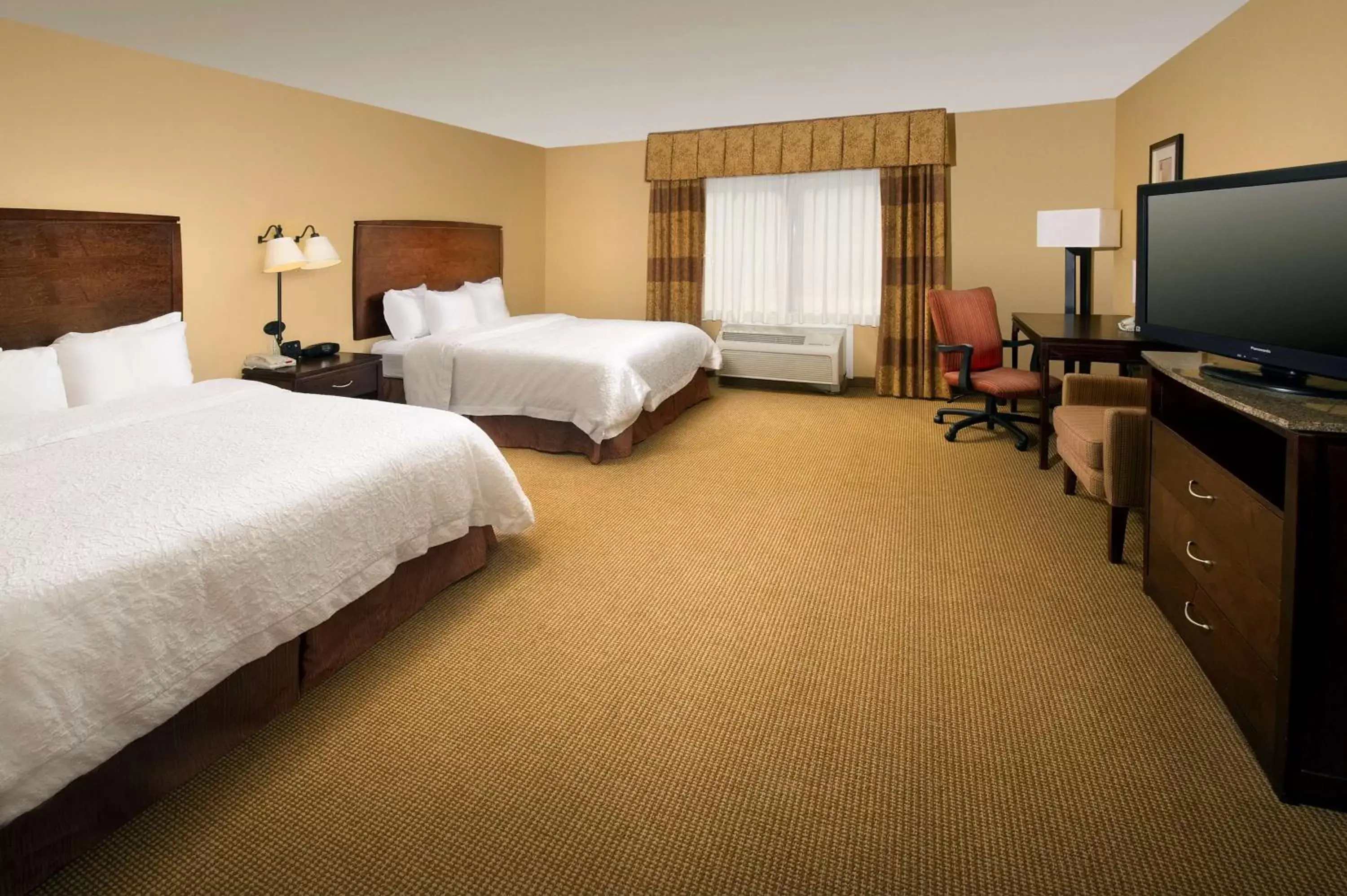 Double Room with Two Double Beds - Disability Access in Hampton Inn and Suites San Antonio Airport Double Room with Two Double Beds - Disability Access in Hampton Inn and Suites San Antonio Airport