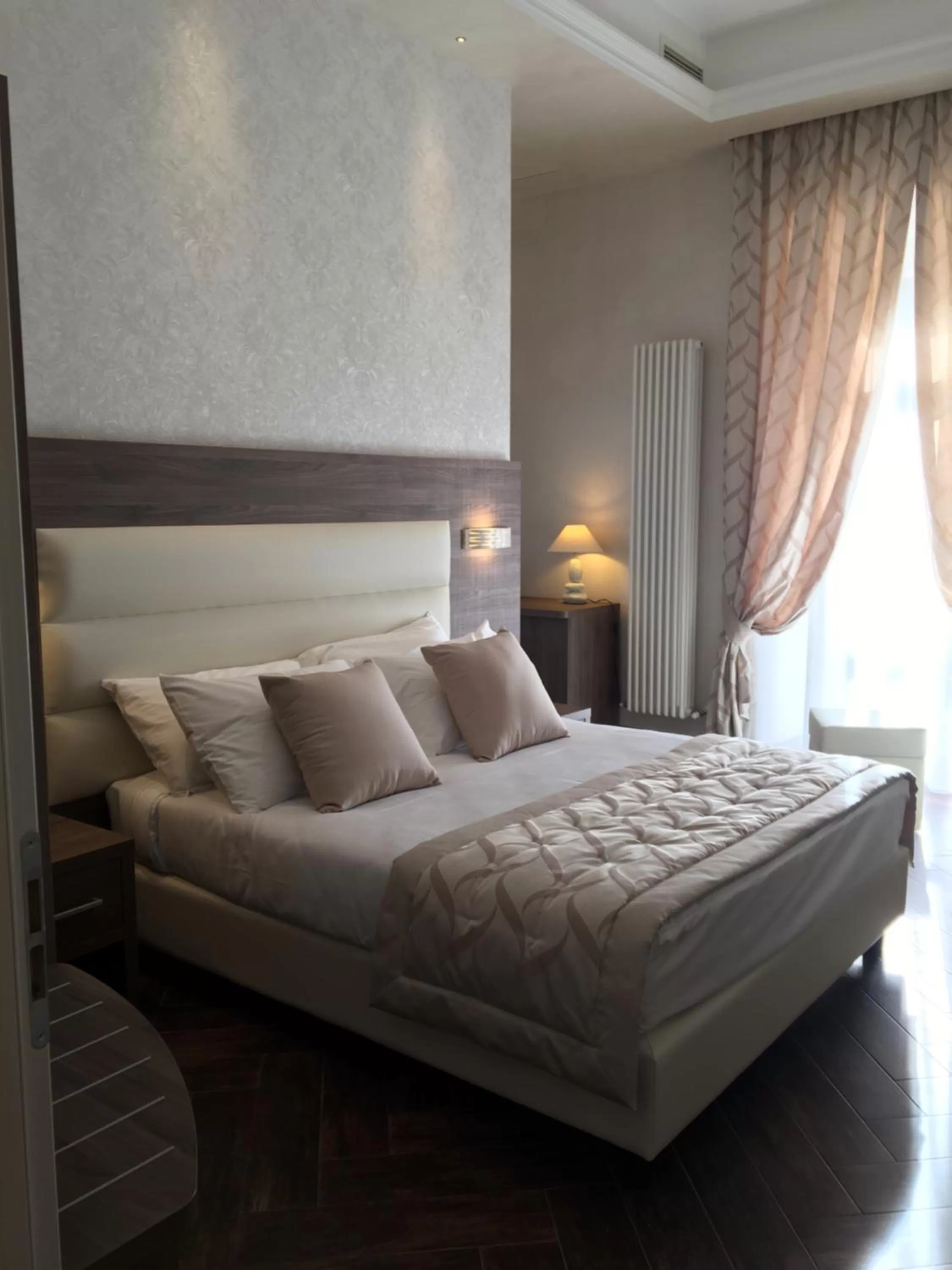 Bed in Villa Pallotta Luxury B&B