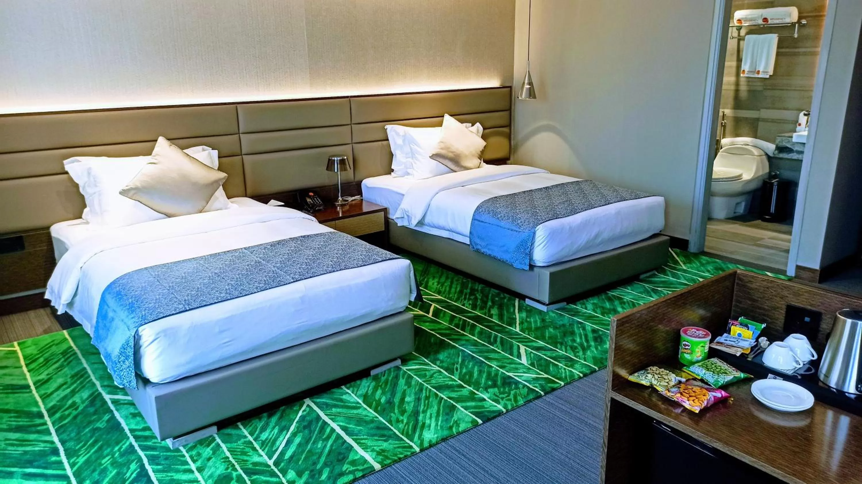 Bedroom, Bed in Hotel Omni Residency Dhaka