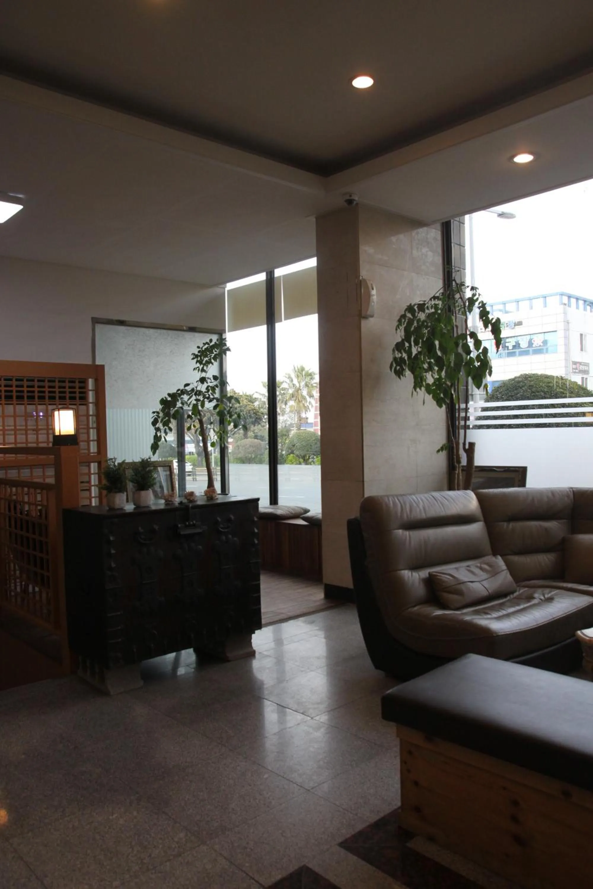 Lobby/Reception in Miju Hotel