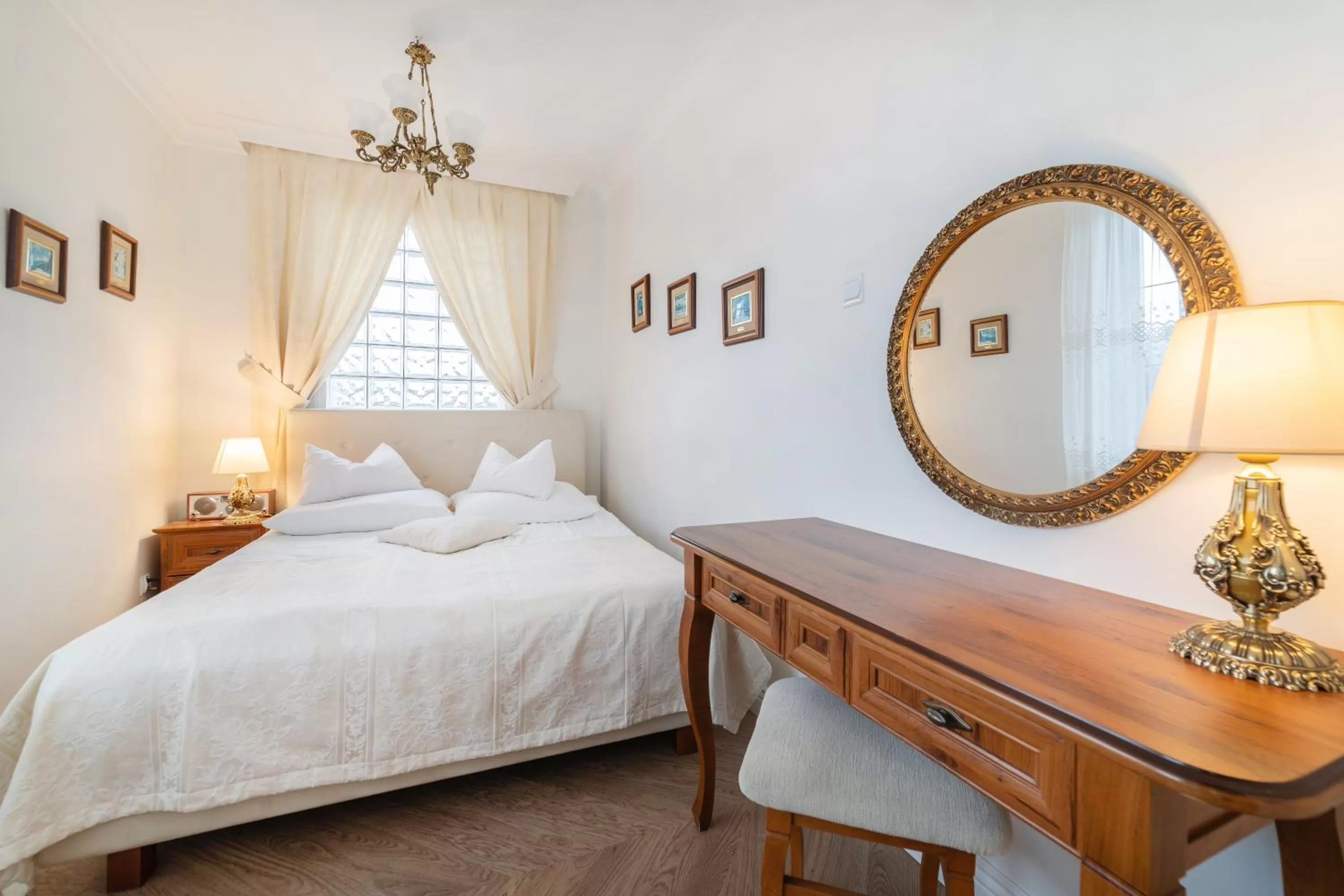 Photo of the whole room, Bed in Pensjonat & Restauracja Admirał