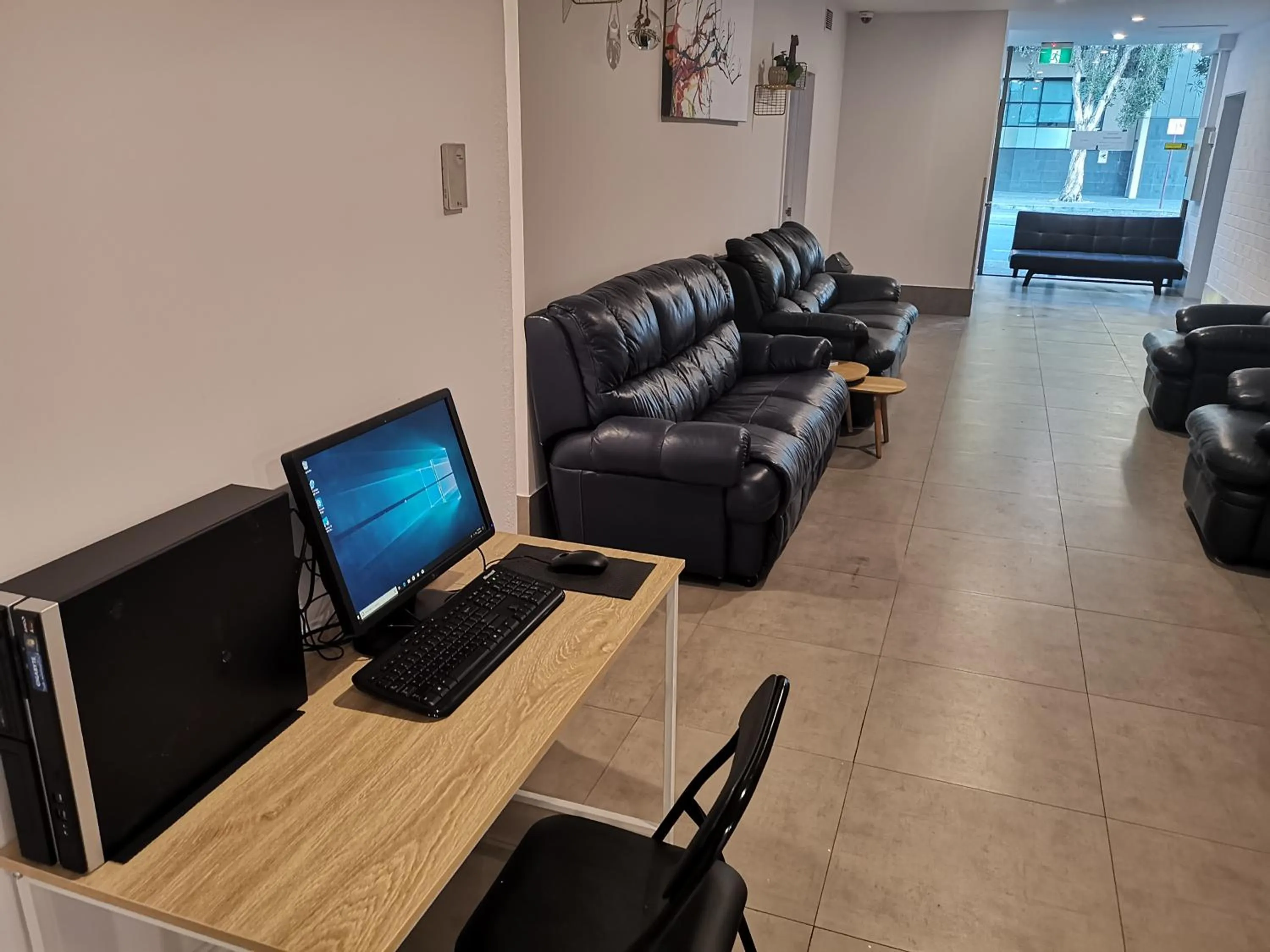 Entertainment in Perth 5 Backpacker Hostel