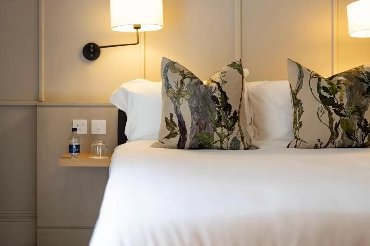 Bed in The Goodenough Hotel London