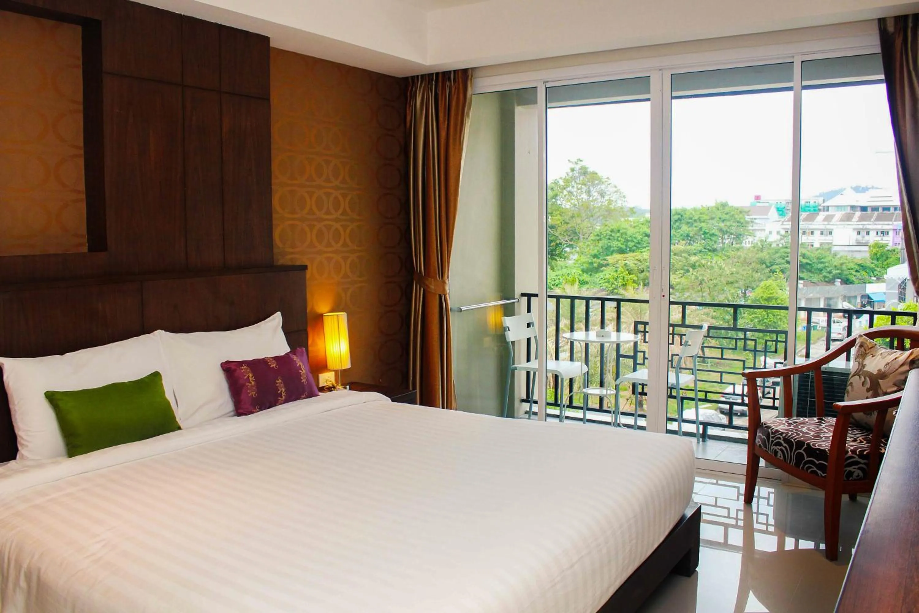 Superior Double Room in Lub Sbuy House Hotel - SHA