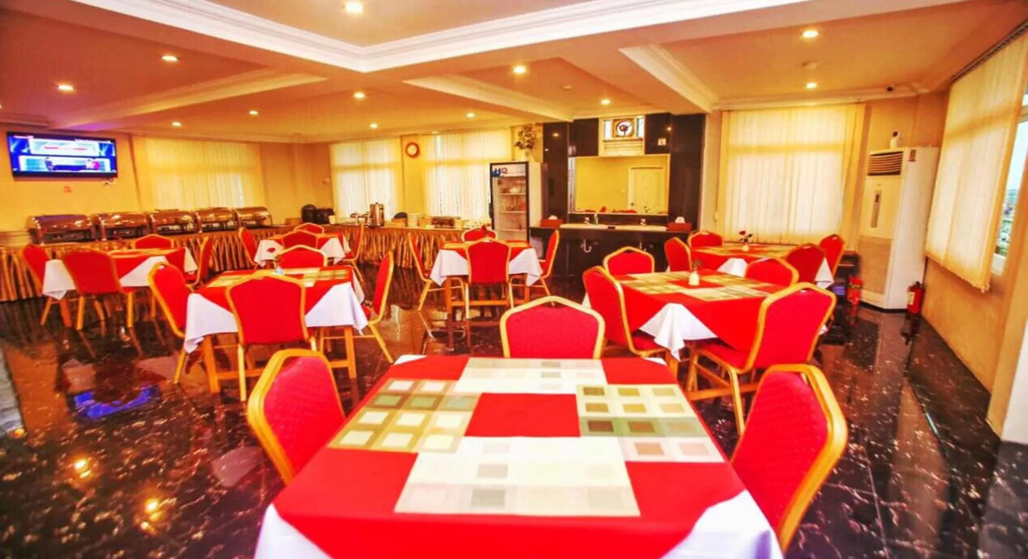 Restaurant/Places to Eat in Grace Treasure Hotel