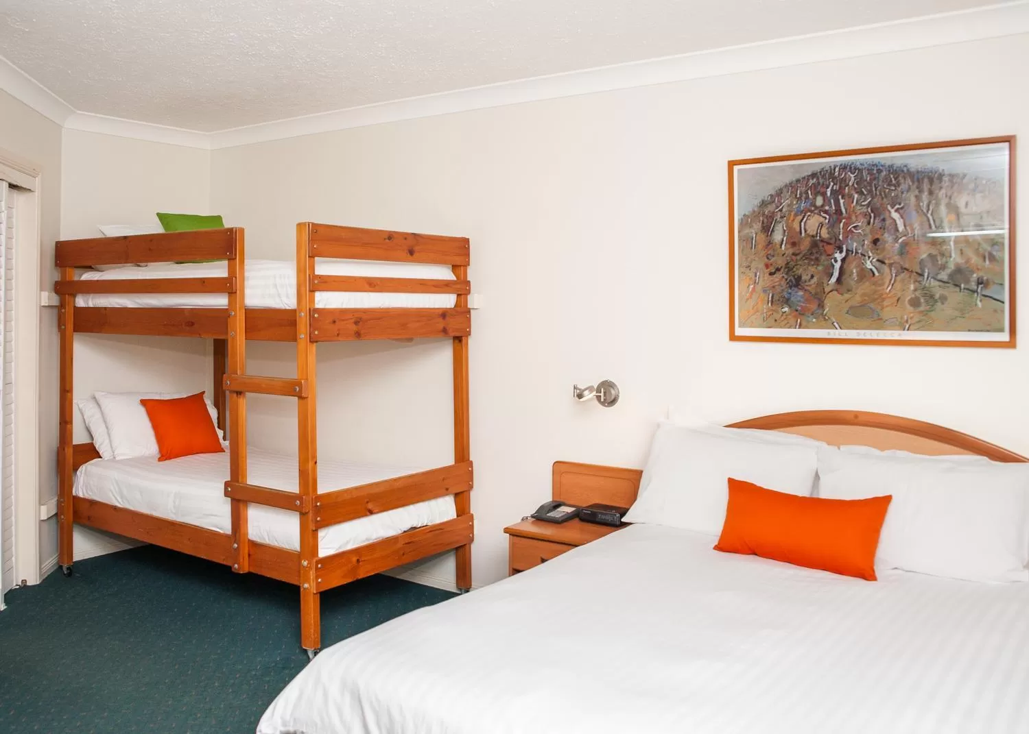bunk bed, Bed in Pegasus Motor Inn and Serviced Apartments