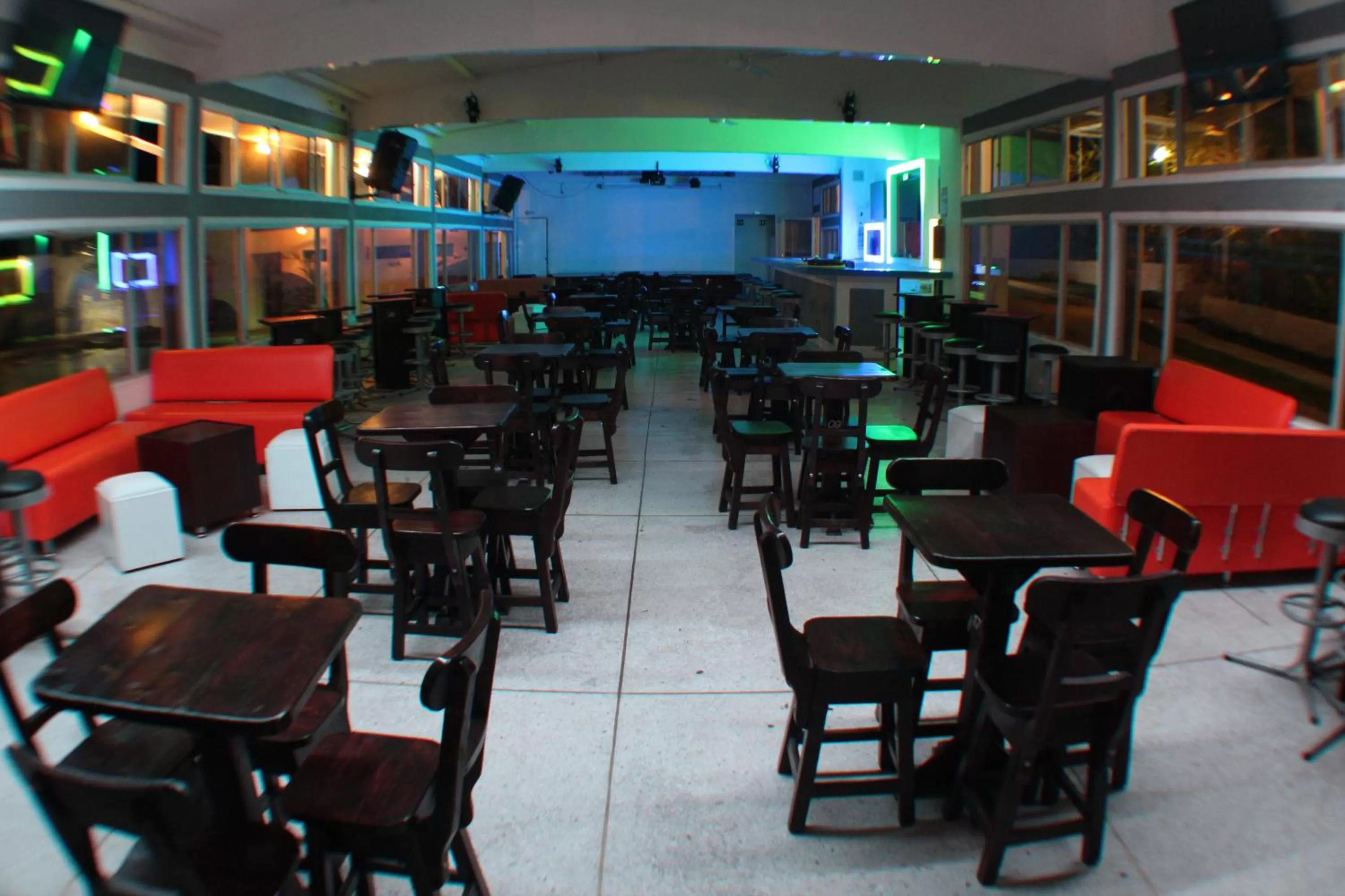 Nightclub / DJ, Restaurant/Places to Eat in Sky Club Eco Hotel