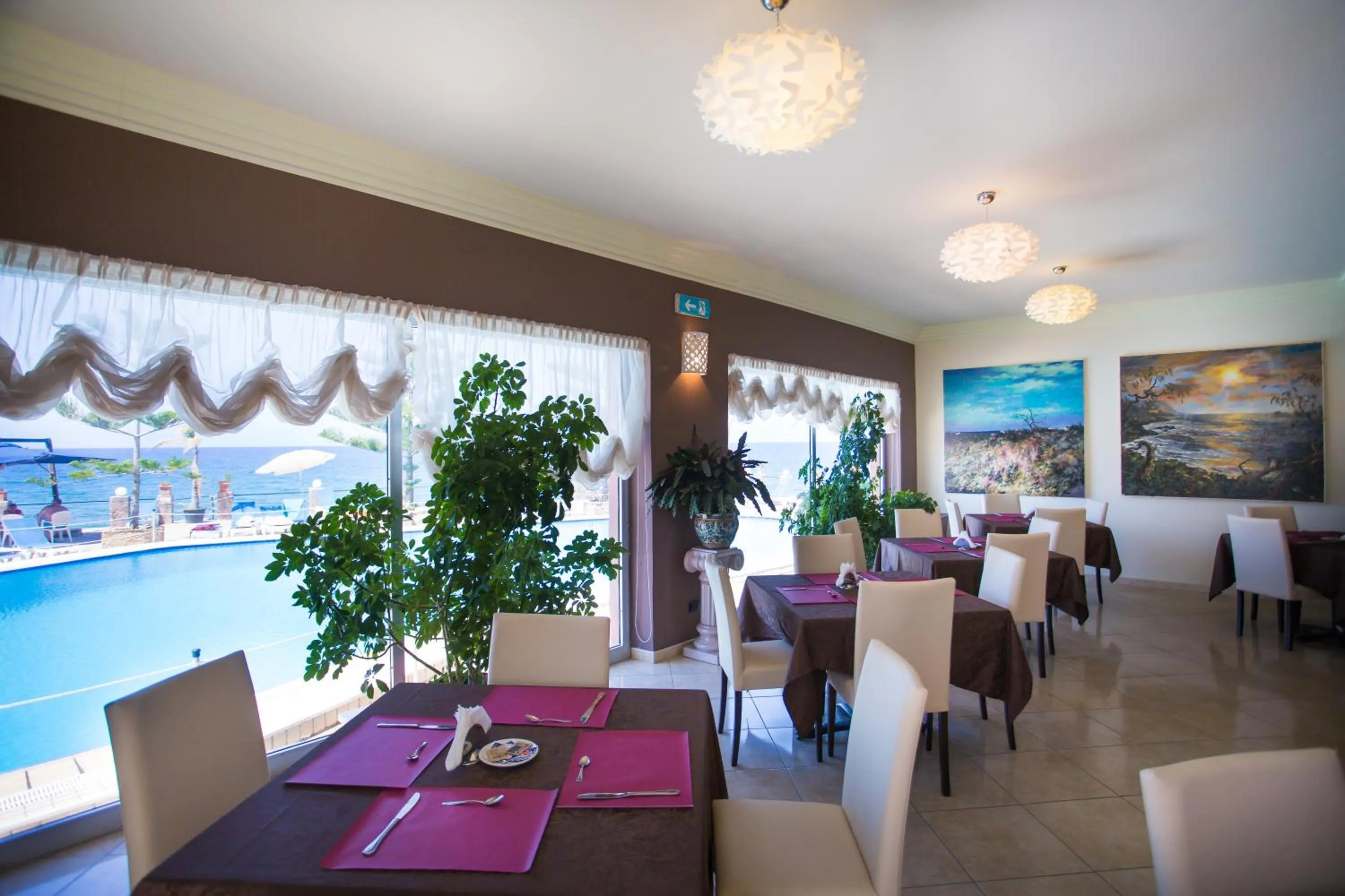 Restaurant/places to eat in Hotel La Playa Blanca