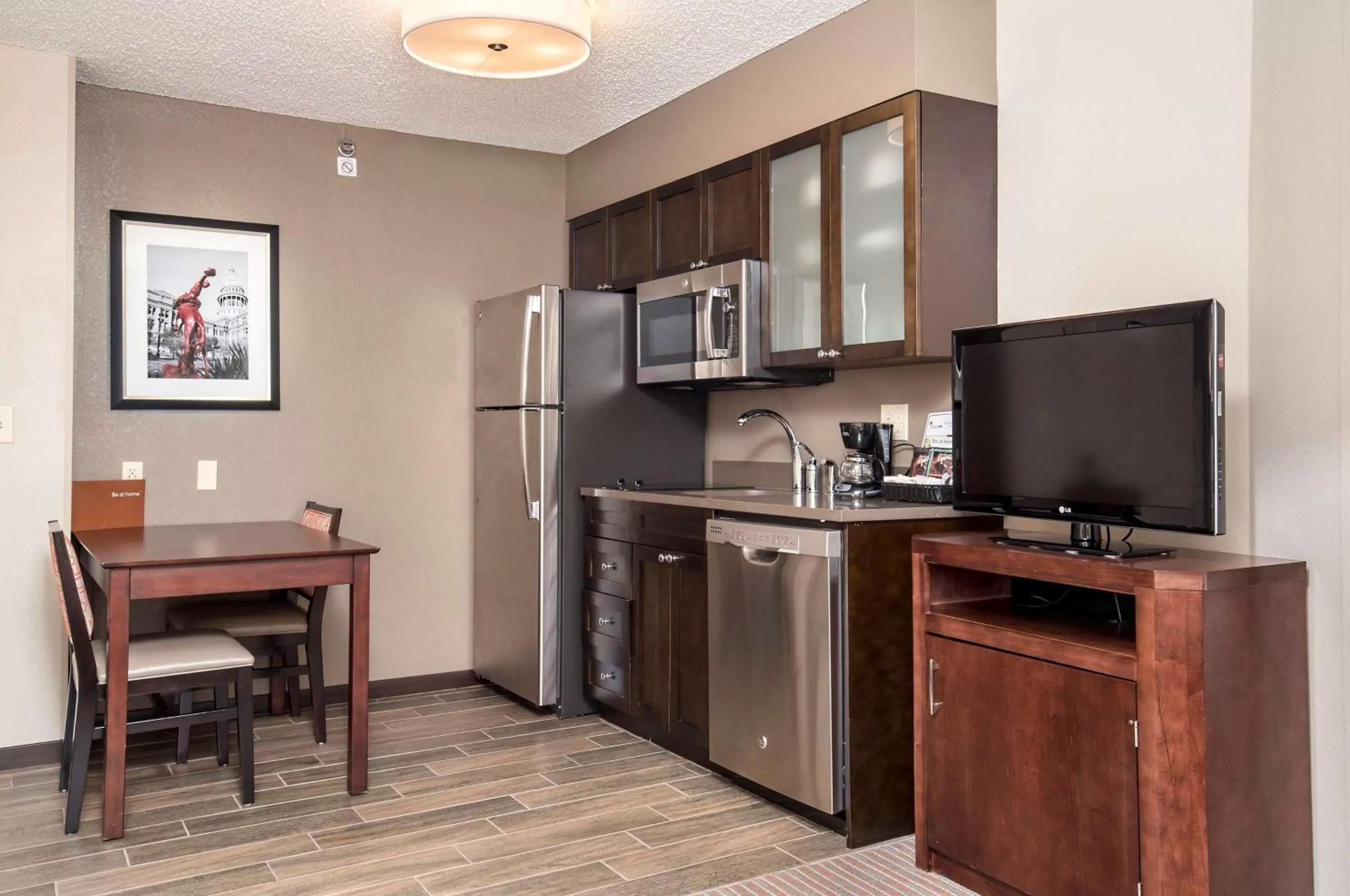 Kitchen or kitchenette in Homewood Suites by Hilton Austin South