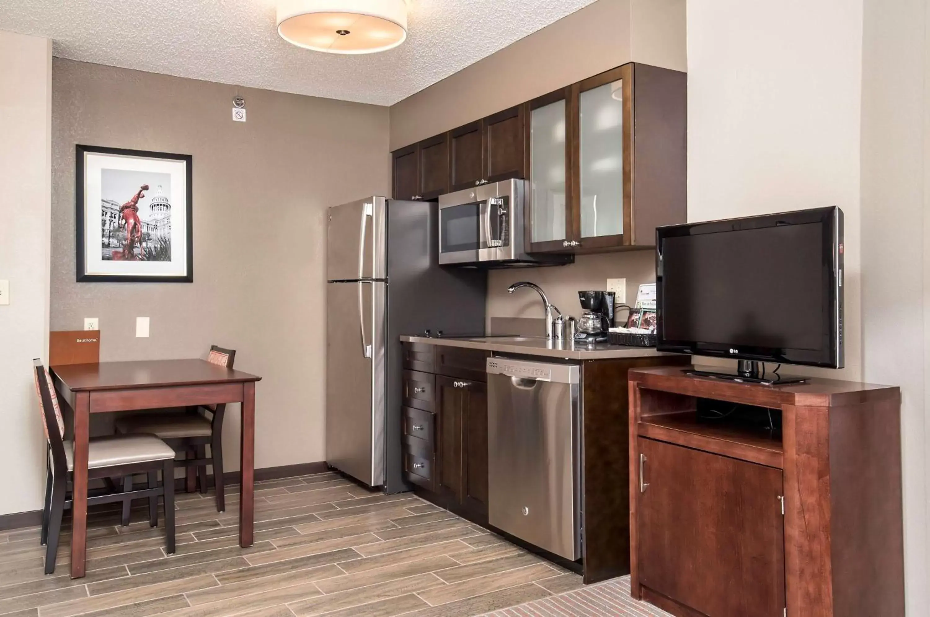 King Suite - Hearing Disability Access/Non-Smoking in Homewood Suites by Hilton Austin South King Suite - Hearing Disability Access/Non-Smoking in Homewood Suites by Hilton Austin South