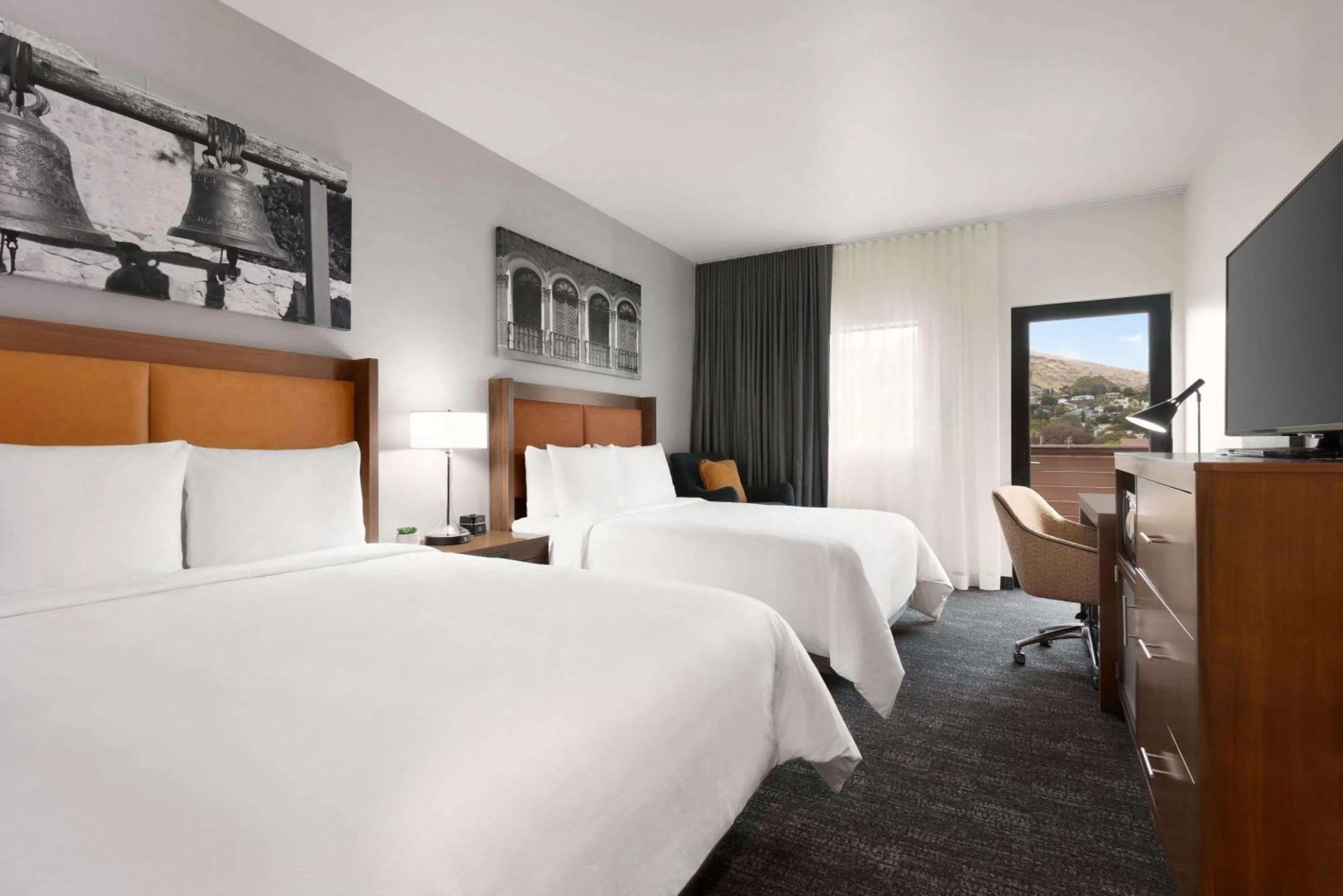 Bed in La Quinta by Wyndham San Luis Obispo