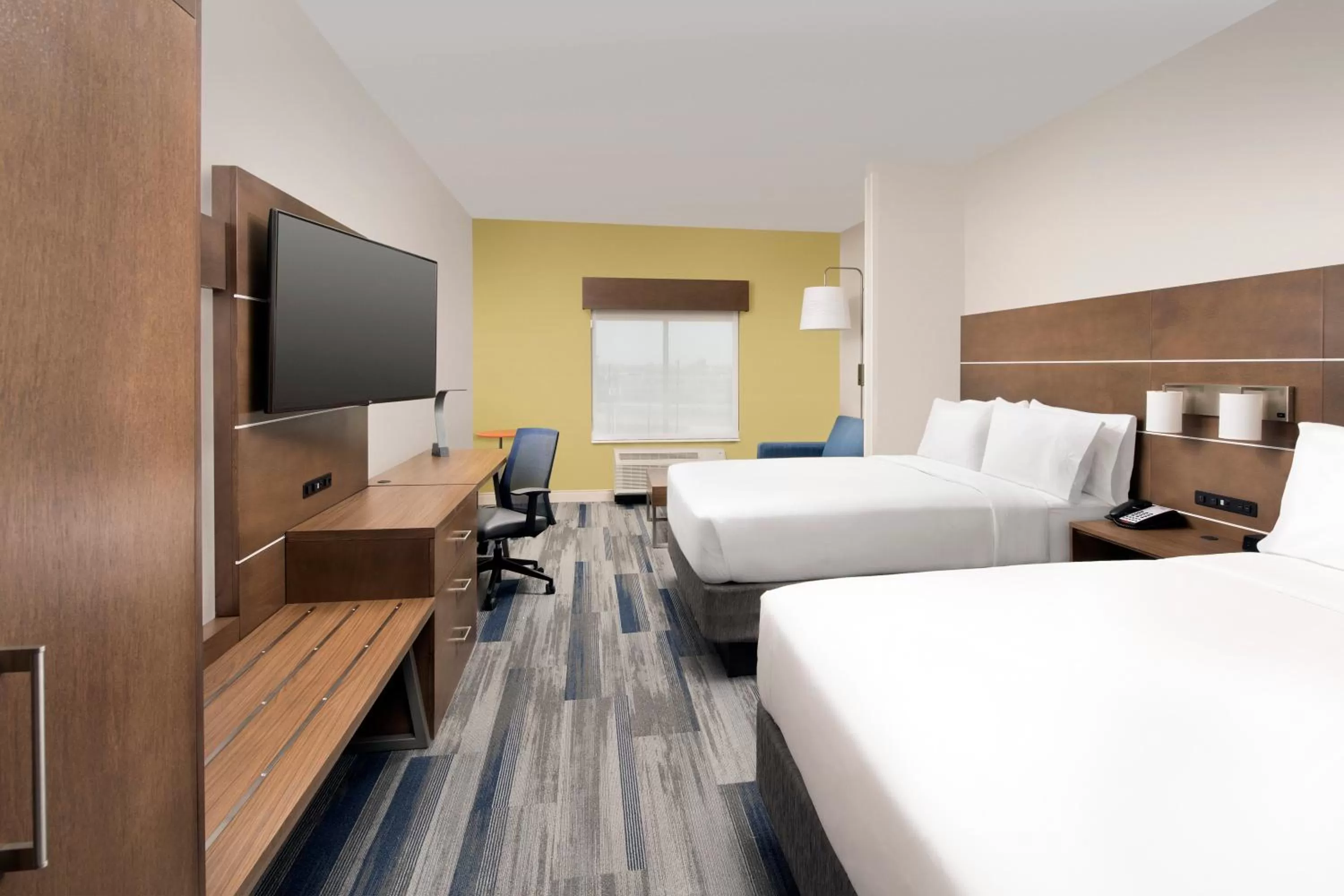 Photo of the whole room, Bed in Holiday Inn Express & Suites San Antonio North-Windcrest by IHG