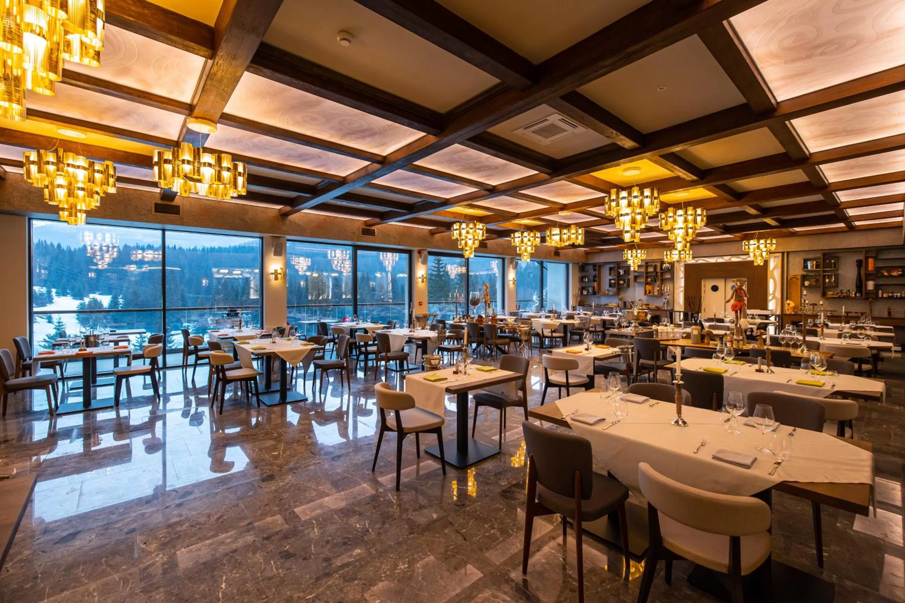 Restaurant/places to eat in Hotel Belmont & Spa