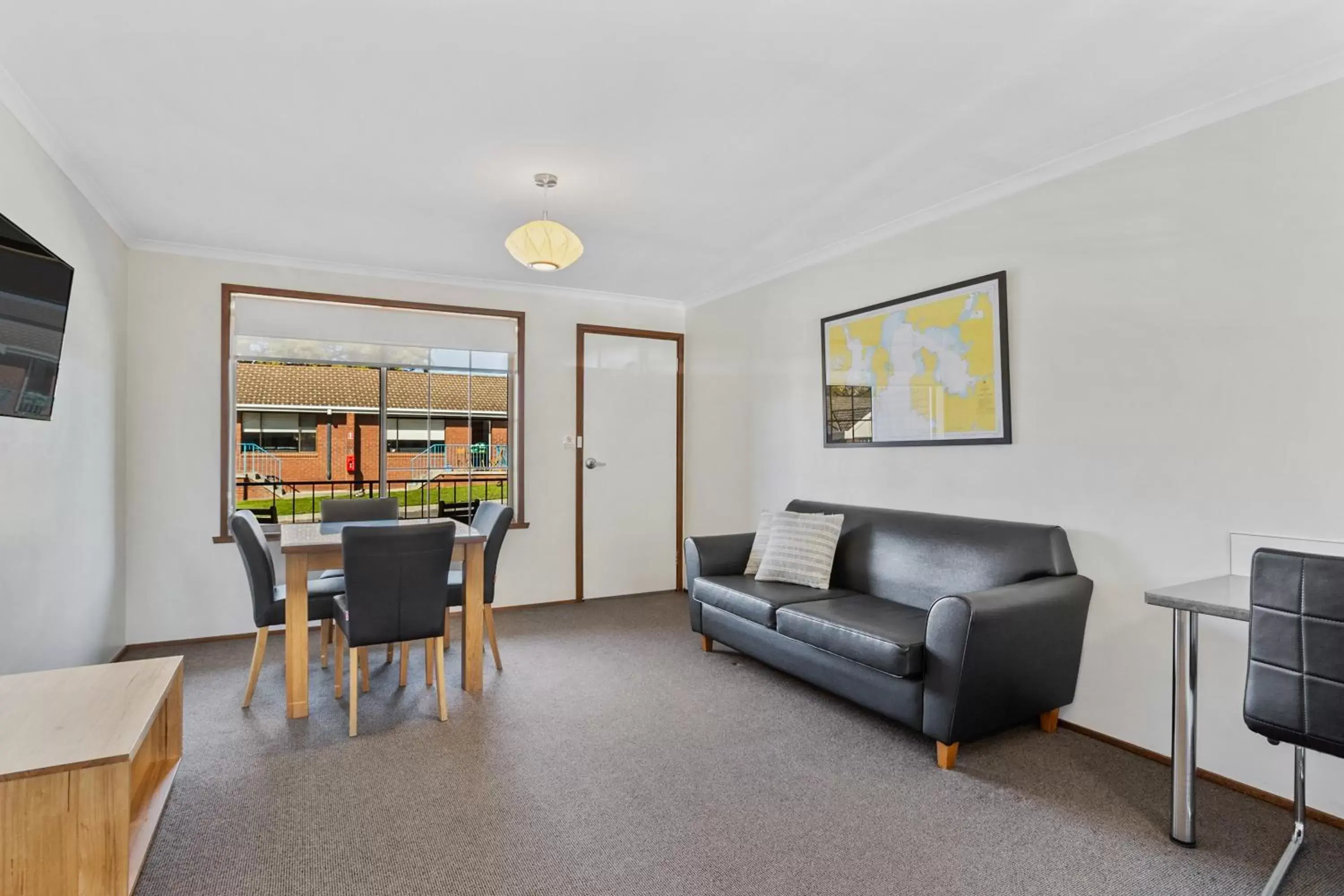 One-Bedroom Villa in Riverfront Motel & Restaurant One-Bedroom Villa in Riverfront Motel & Restaurant