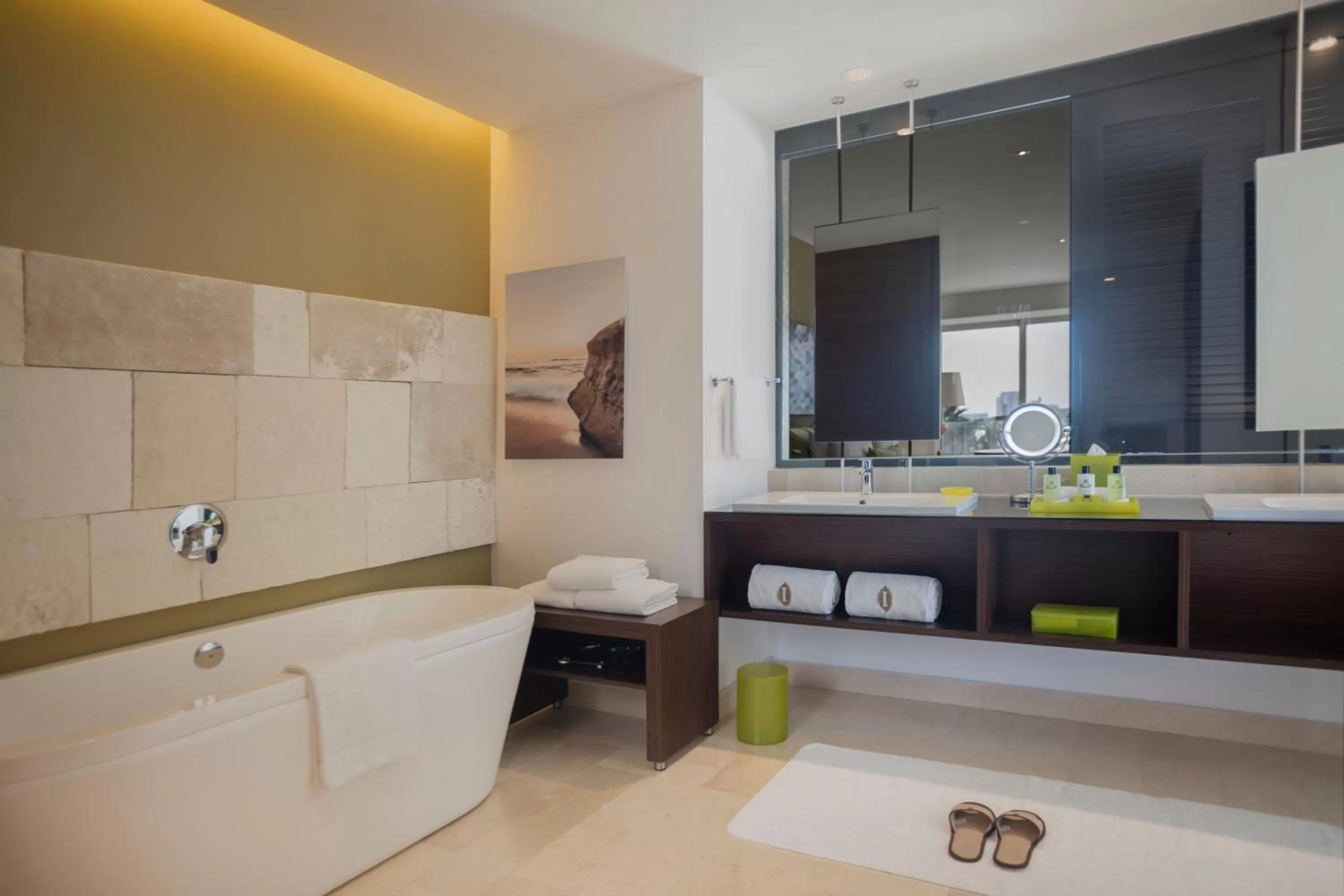 Bathroom in Presidente InterContinental Cancun Resort