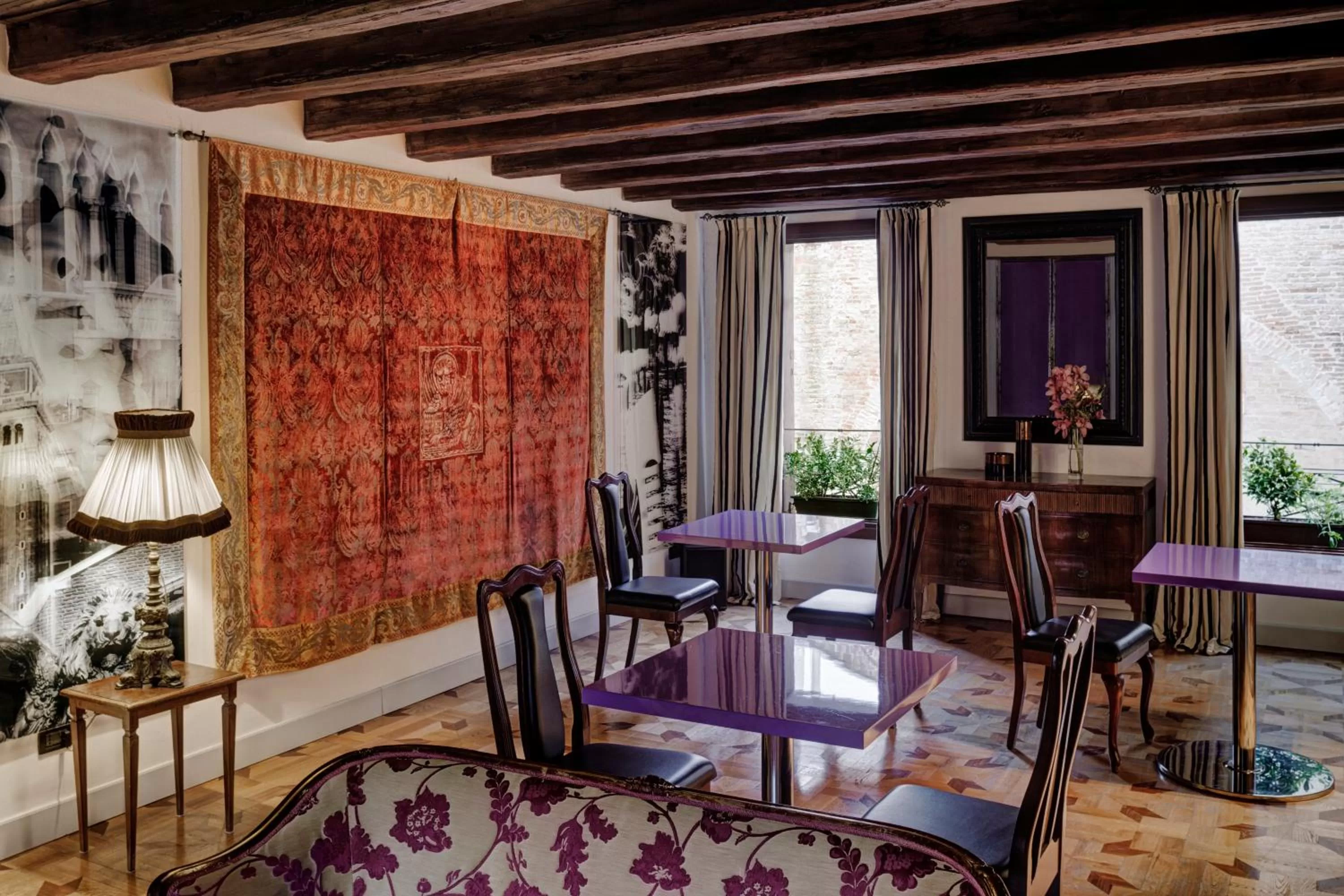 Lobby or reception in B&B Bloom Settimo Cielo