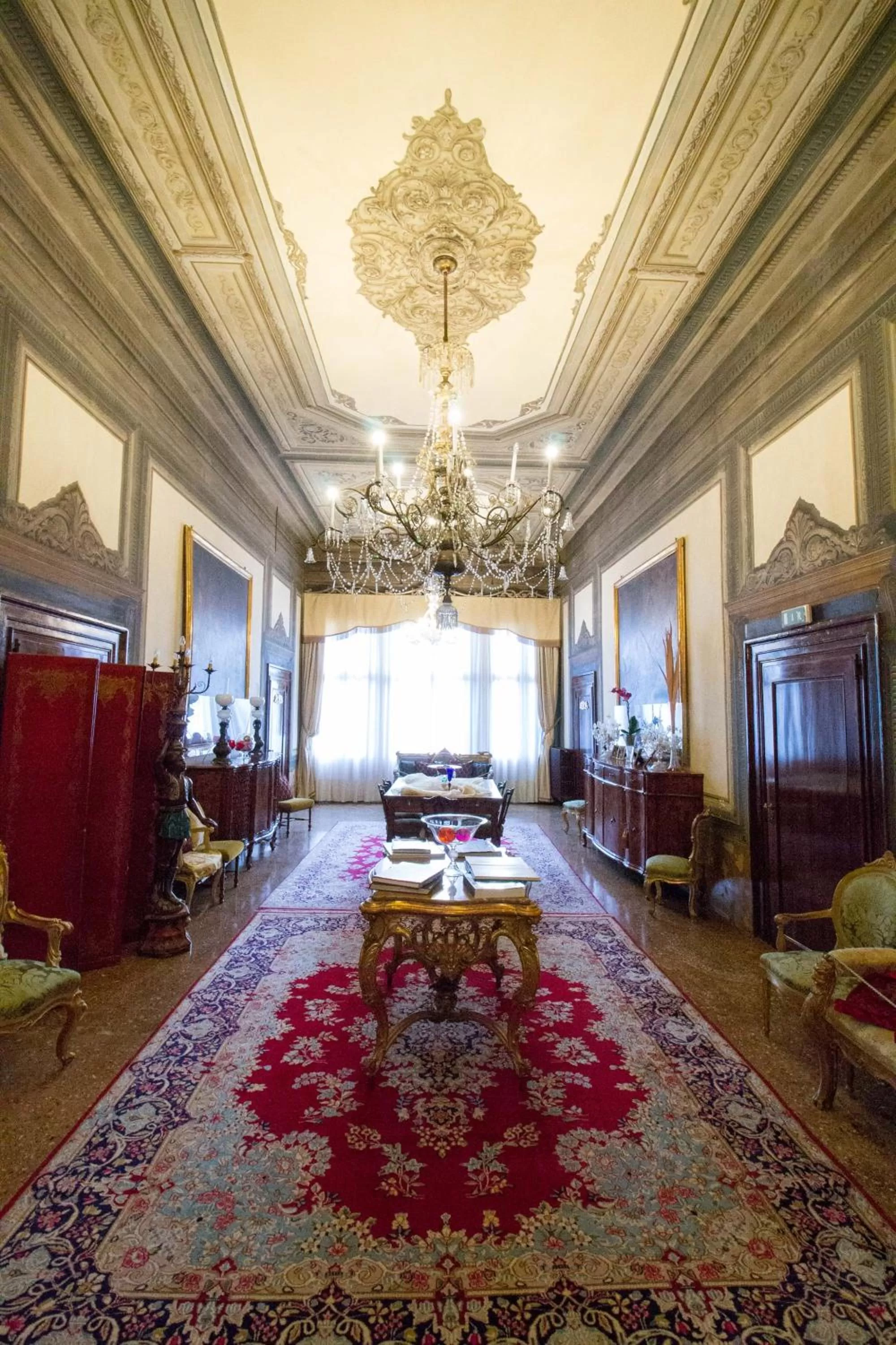 Decorative detail in Hotel Palazzo Abadessa