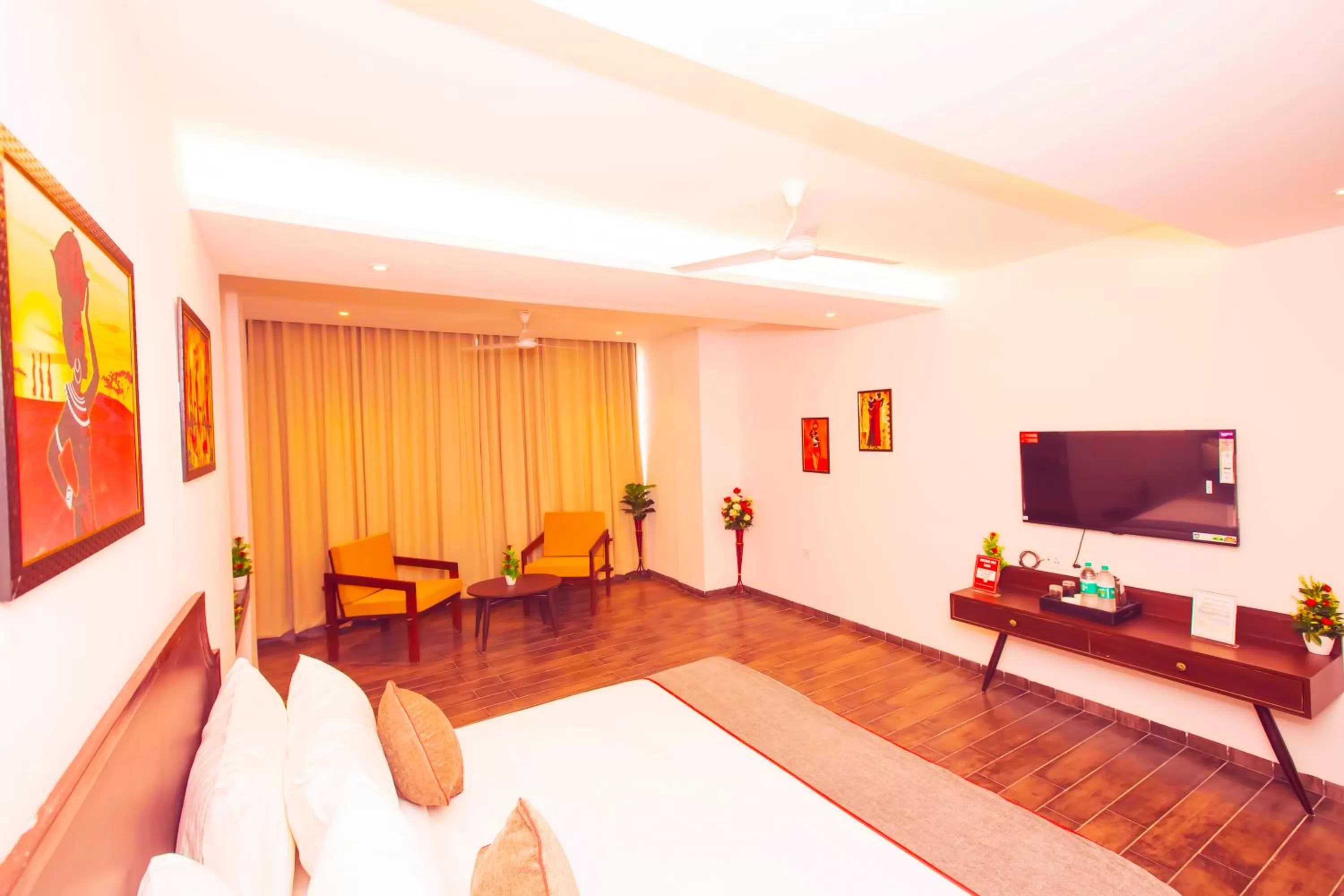 Photo of the whole room, TV/Entertainment Center in Octave Parkland Suites