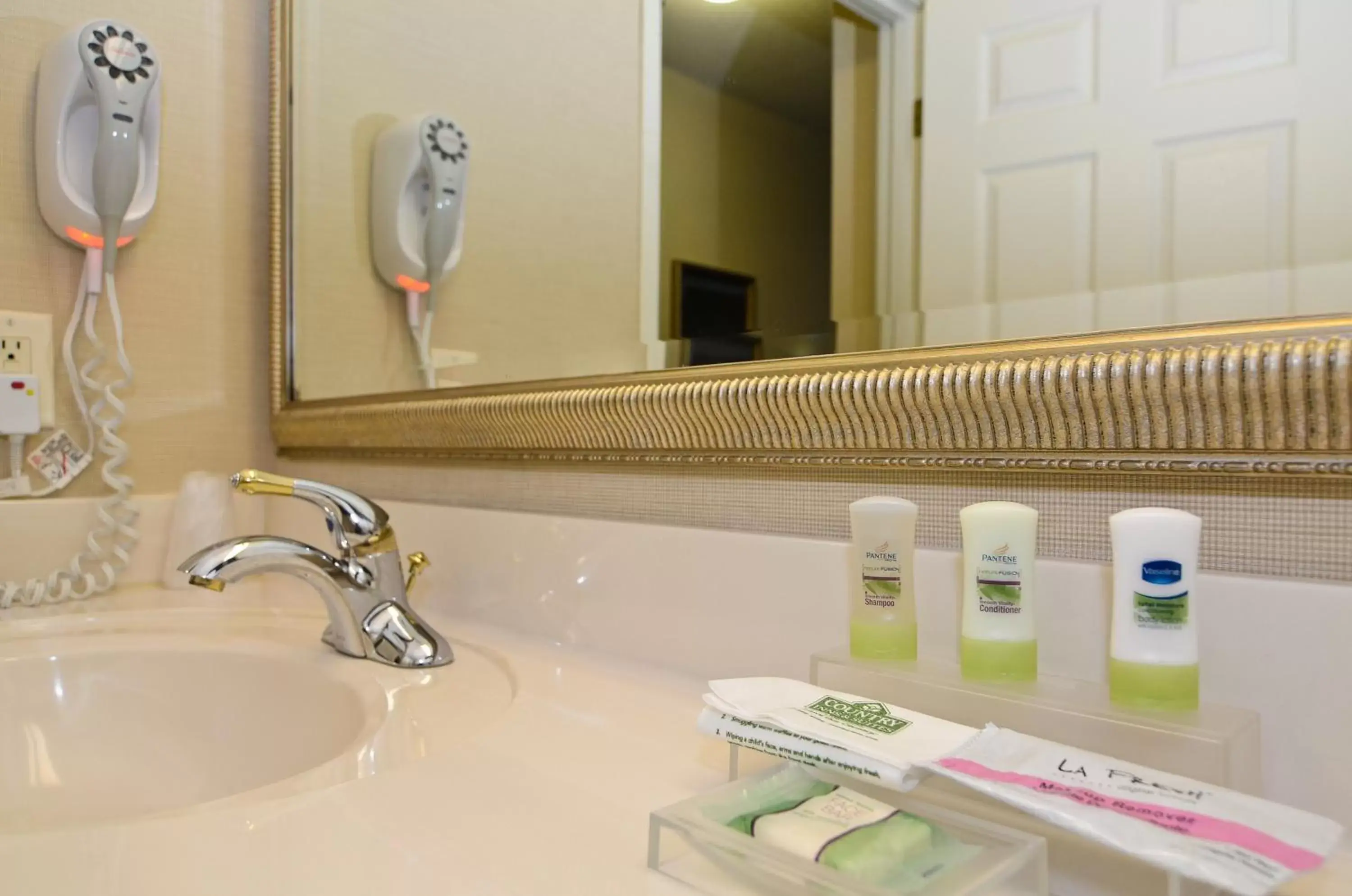 One-Bedroom King Suite - Disability Access in Country Inn & Suites by Radisson, Stevens Point, WI One-Bedroom King Suite - Disability Access in Country Inn & Suites by Radisson, Stevens Point, WI