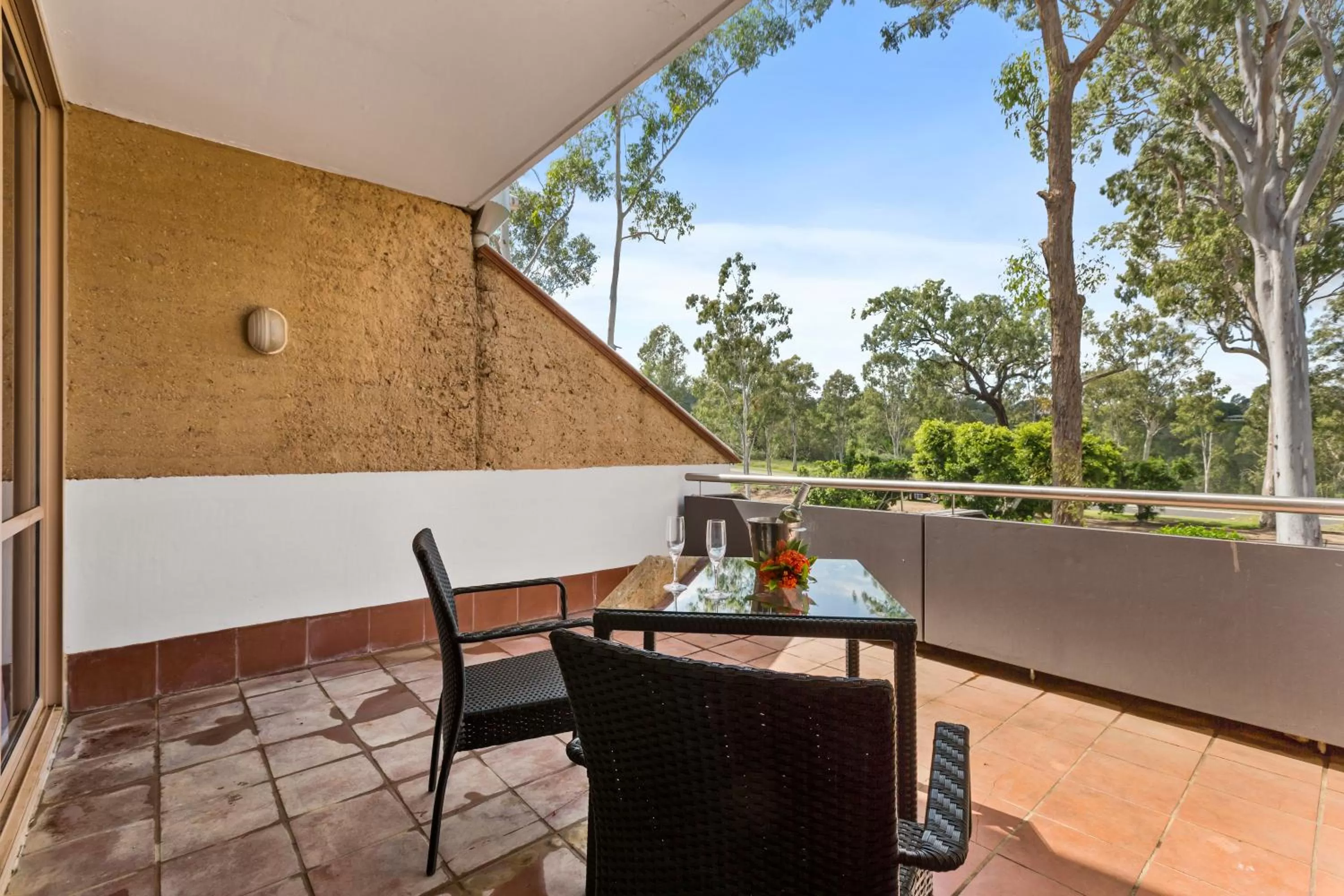 Double or Twin Room with Balcony in The Kooralbyn Valley