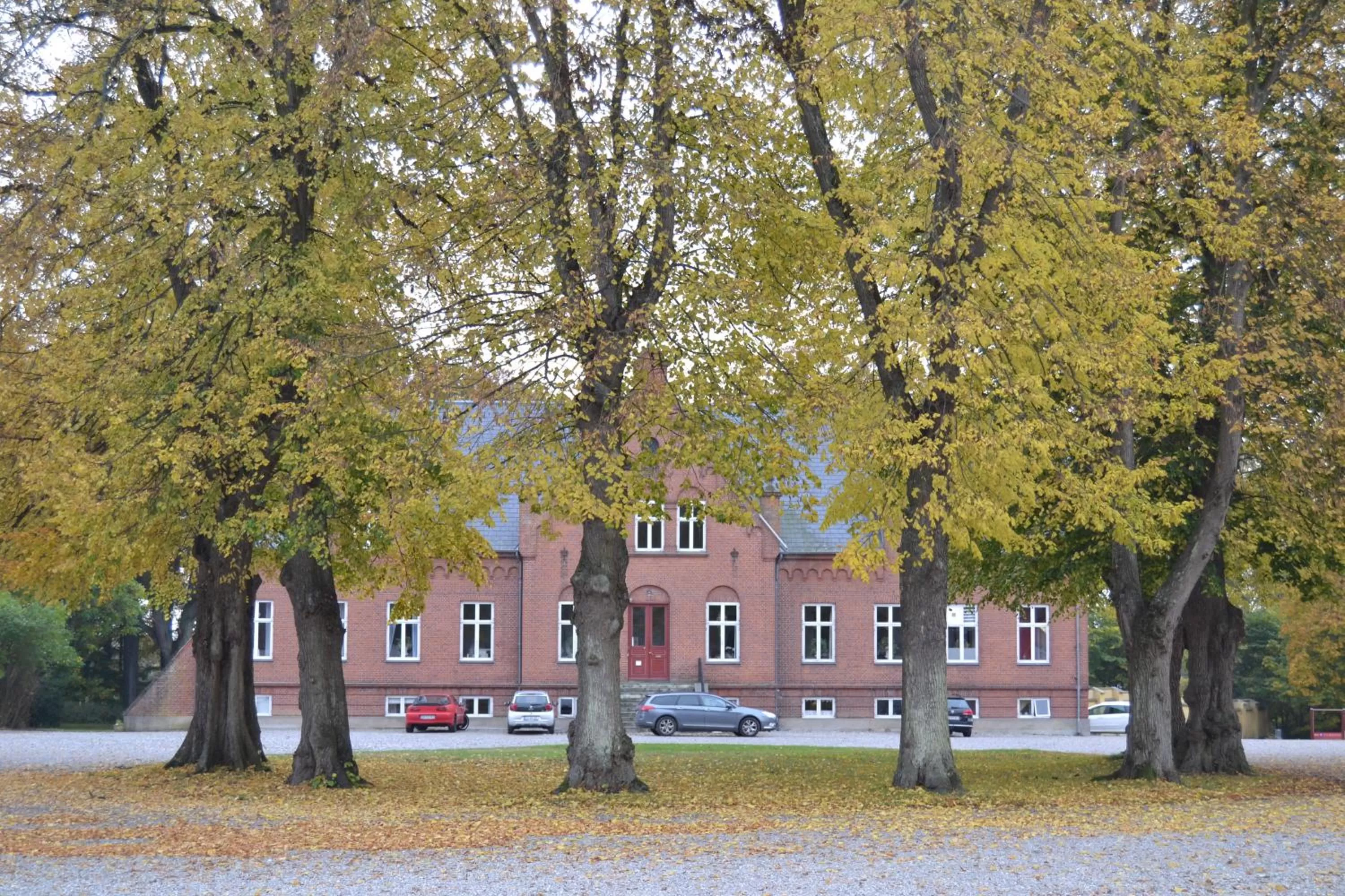 Property building, Garden in Ny Kirstineberg Gods Bed & Breakfast