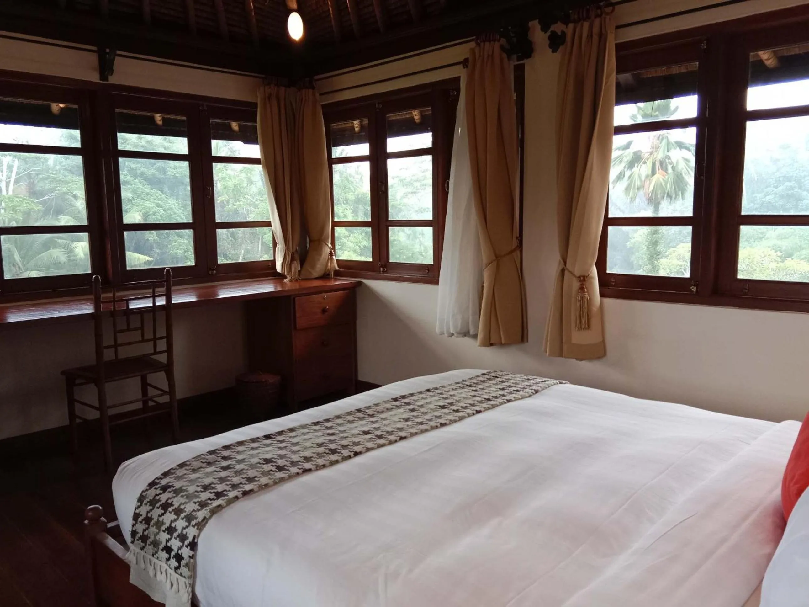 Two-Bedroom Villa with River View in Villa Semana