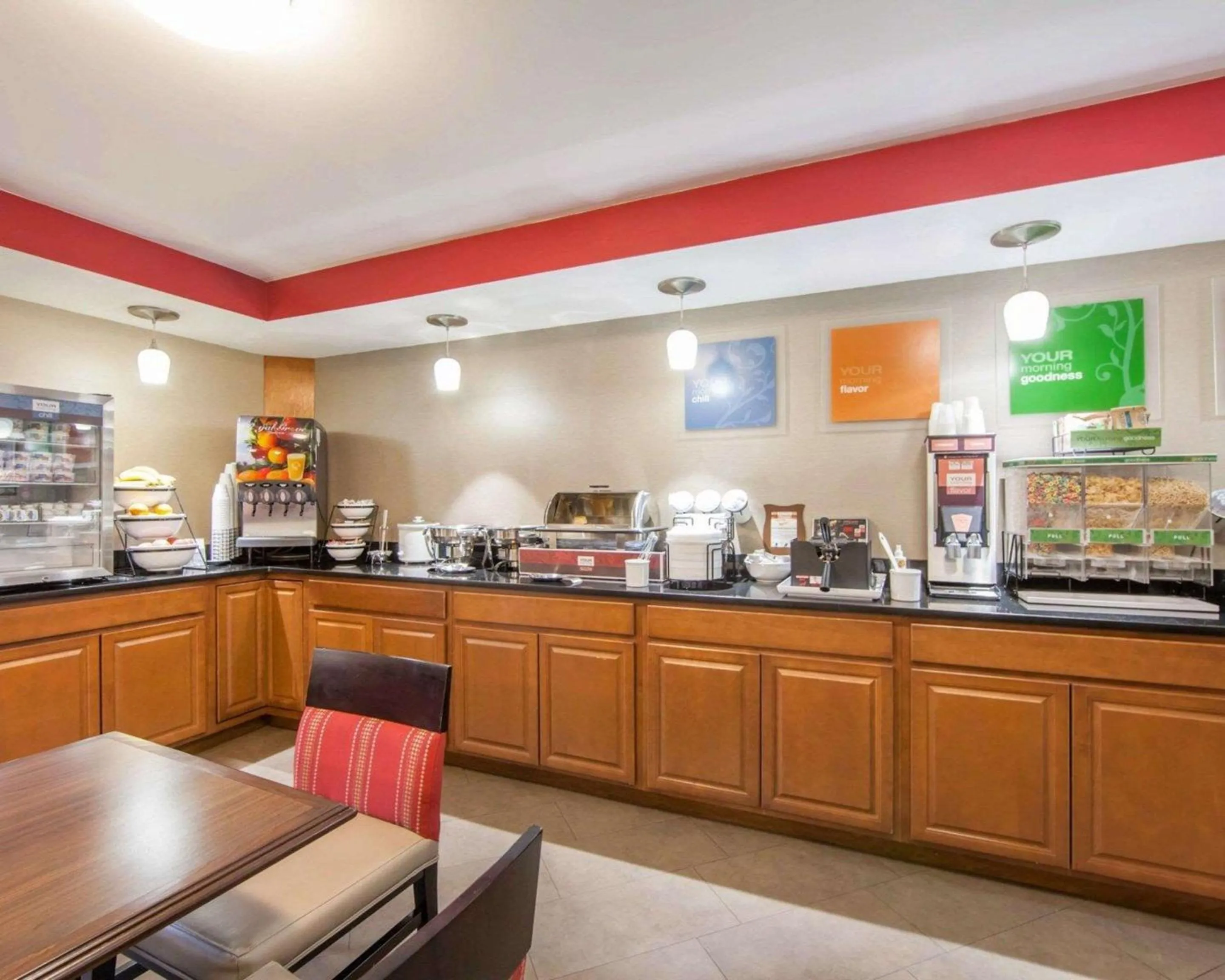 Restaurant/places to eat in Comfort Inn at Royal Blue