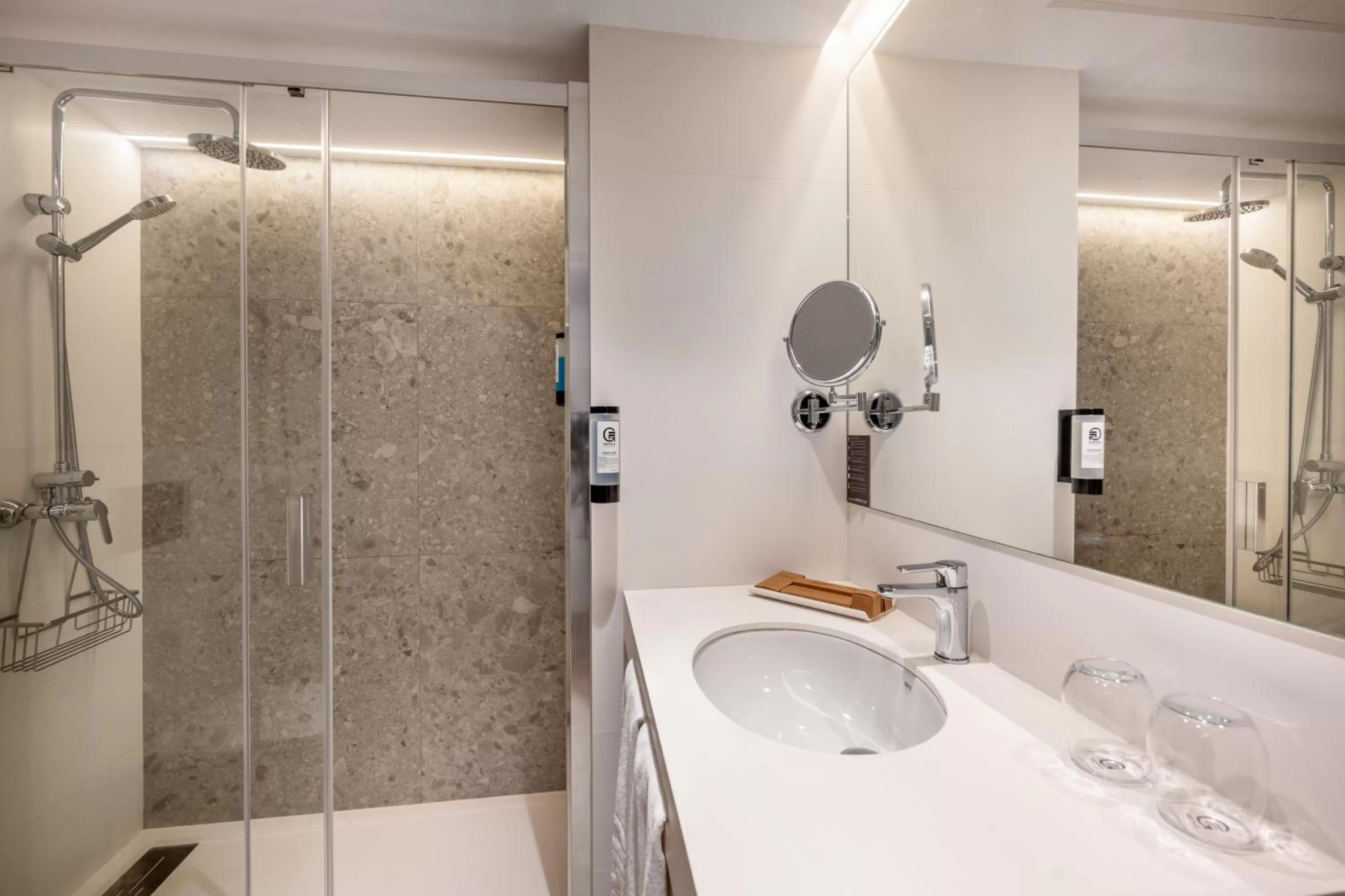 Bathroom in Climia Belroy 4 Sup