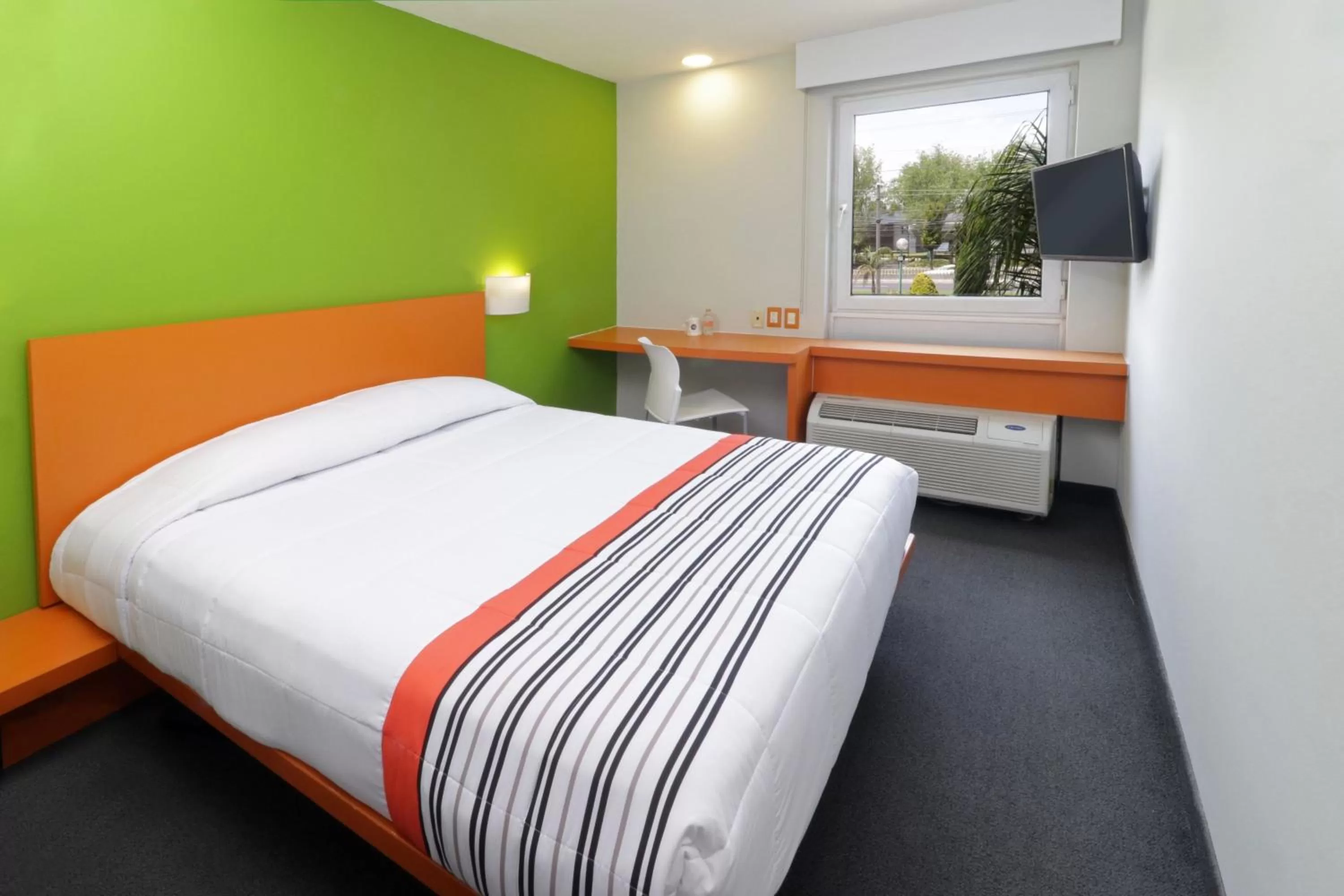 Bedroom, Bed in City Express Junior by Marriott Toluca Aeropuerto
