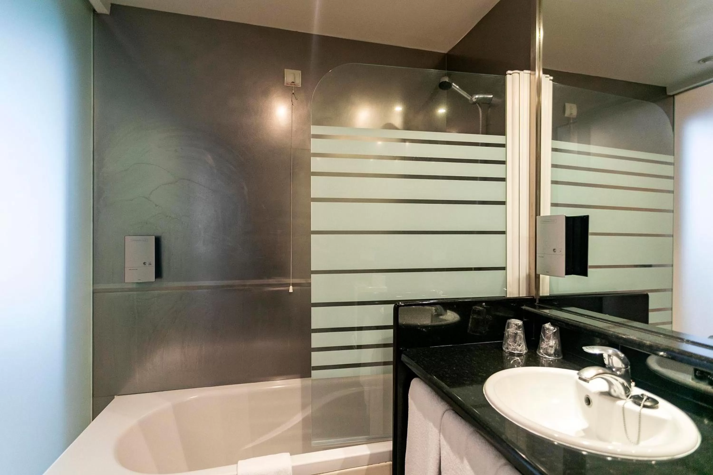 Bathroom in Hotel Ponta Delgada