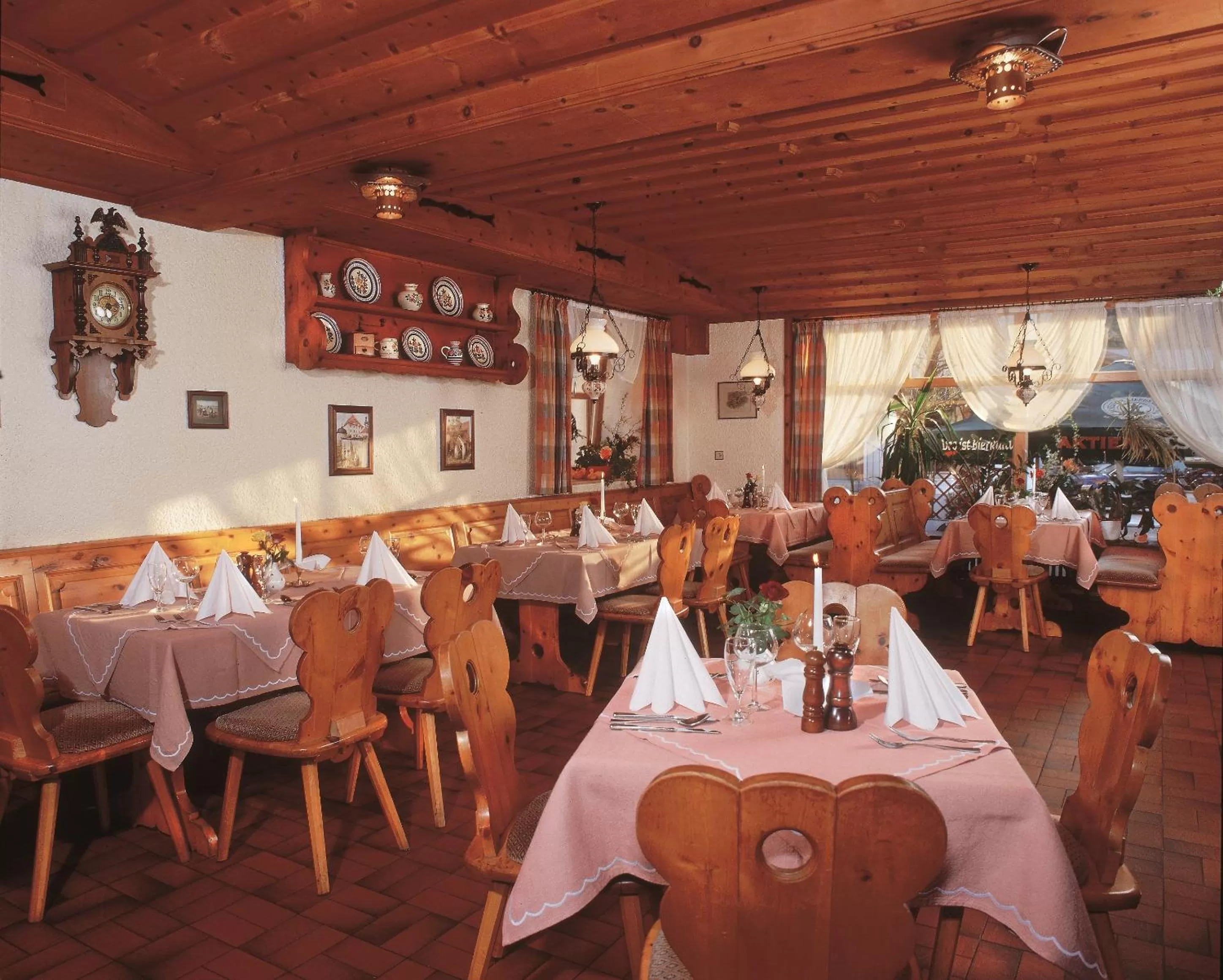 Restaurant/Places to Eat in Gasthof Hotel Reif